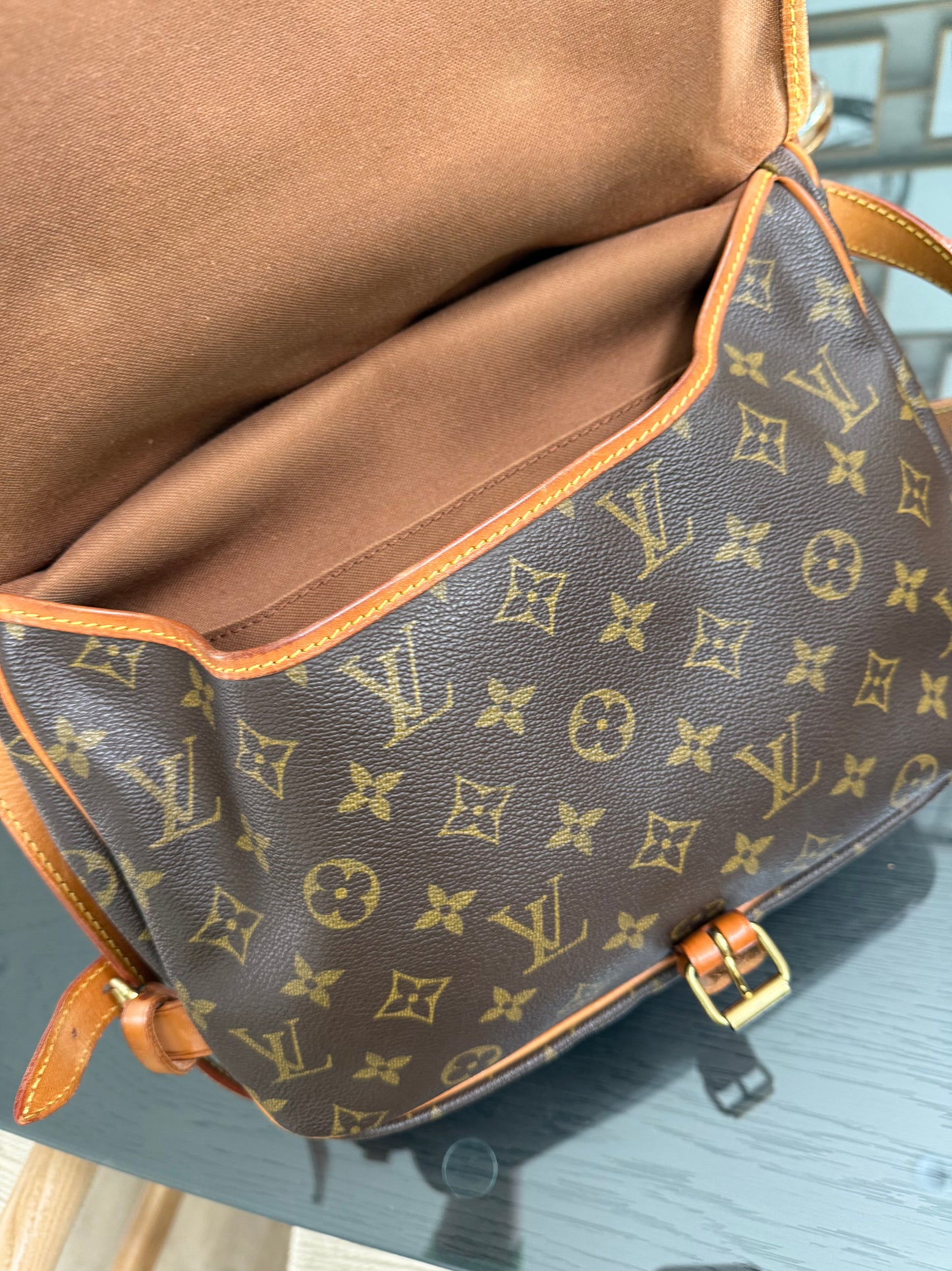 Saumur 30 Crossbody -Year: 1994