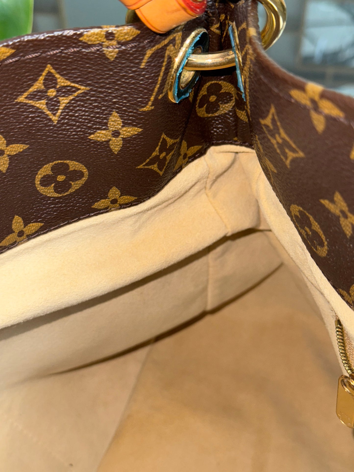 Artsy MM with Dustbag, Insert Organizer and Non branded Scarf - 📅 Year: 2010