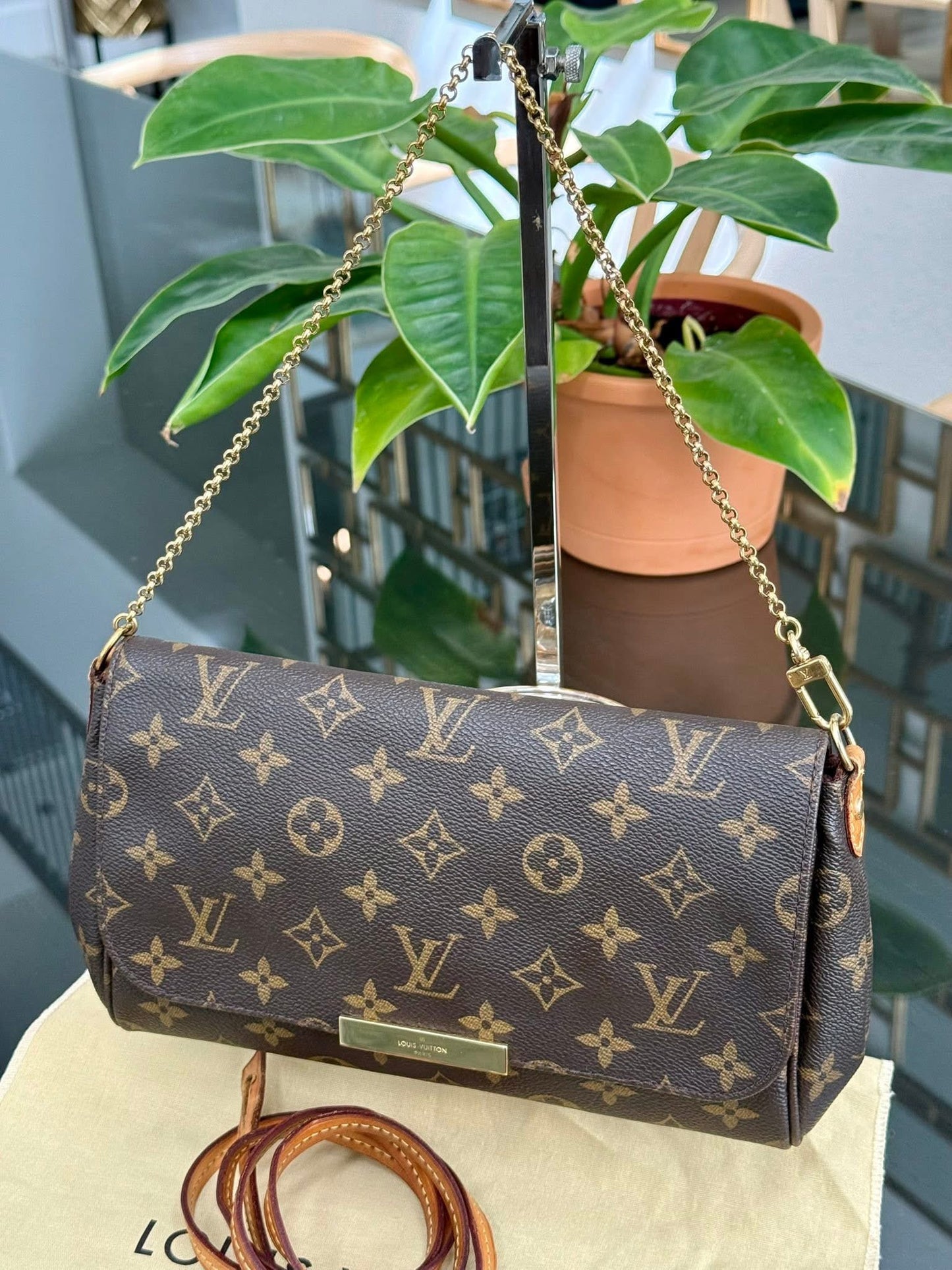 Favorite MM in Monogram with Dustbag, Box and Paper Bag -๐๏ธ Year: 2012