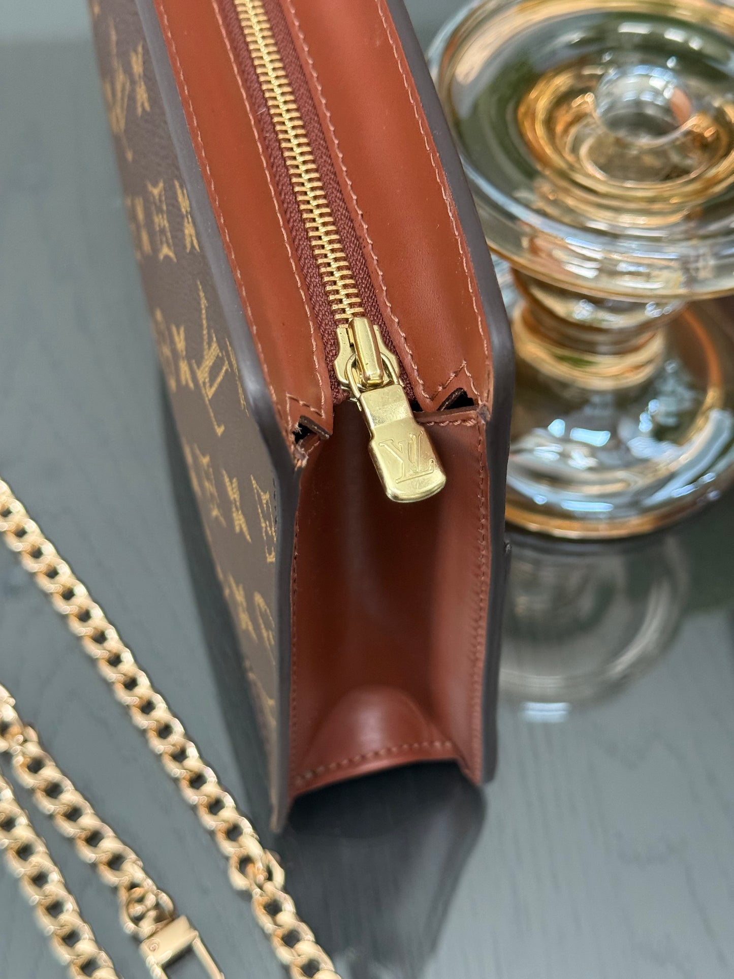 Pochette Homme Clutch-🗓️ Year: 1999