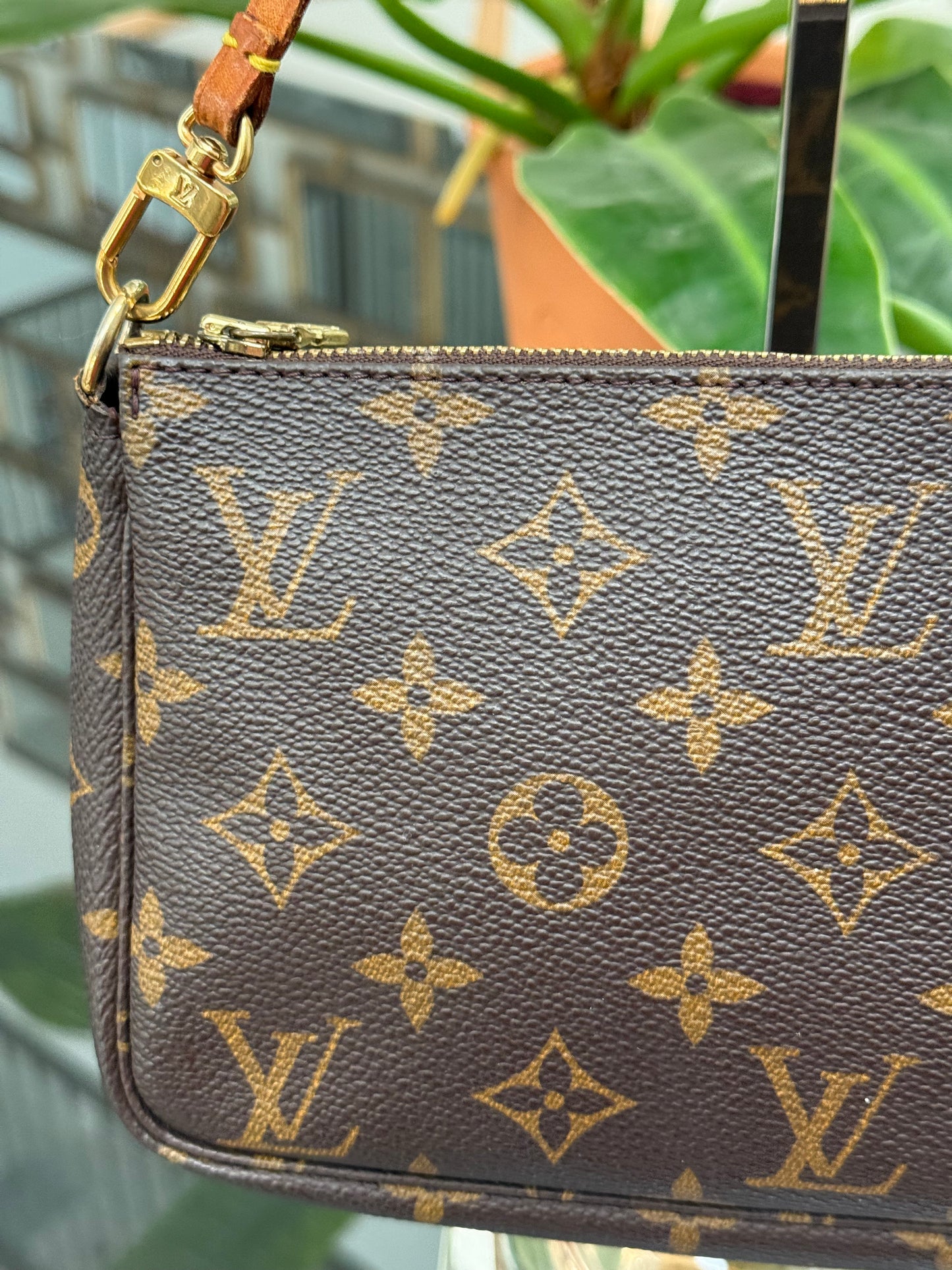Pochette Accessories - ๐
Year: 1999