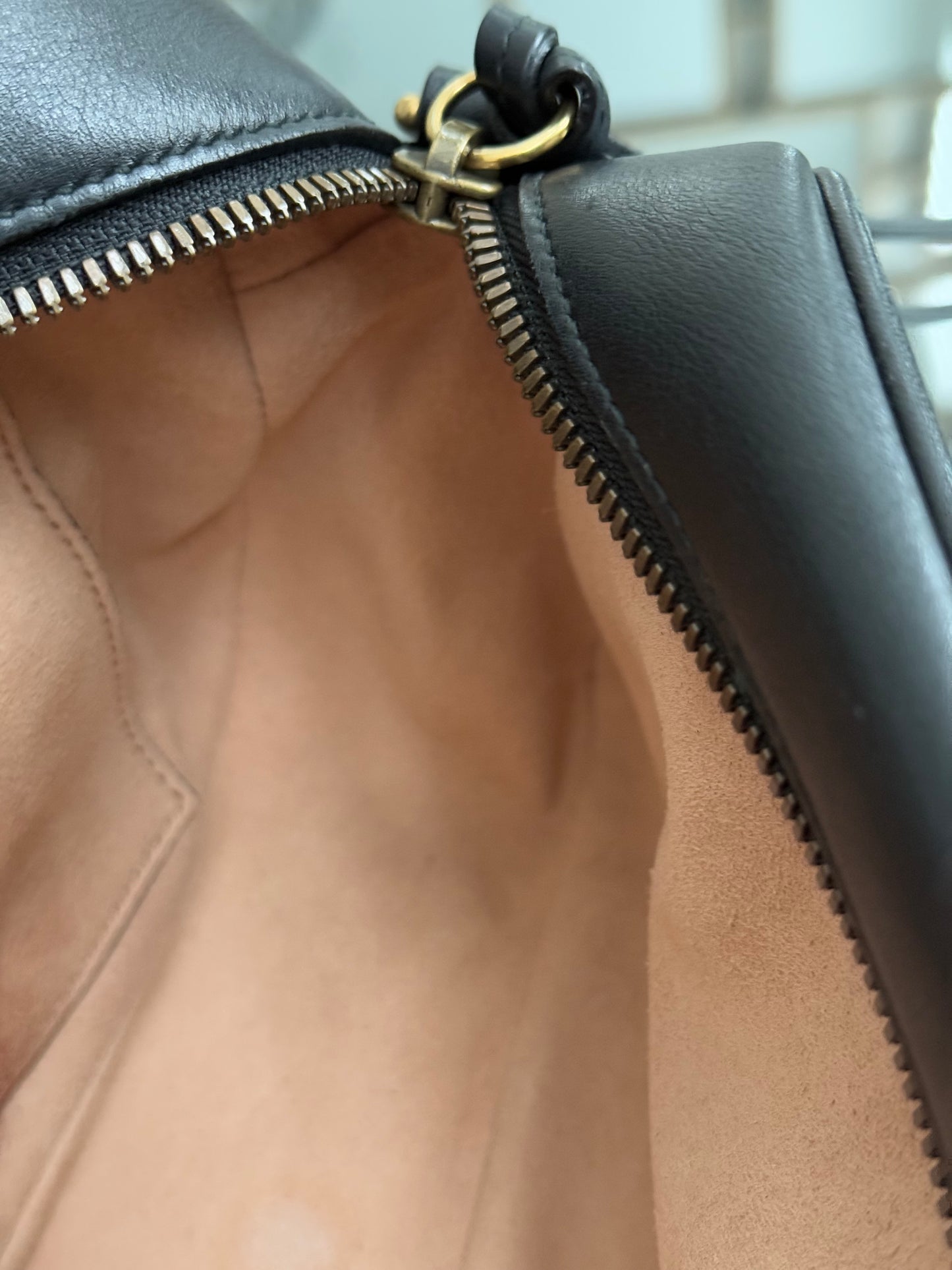 GUCCI Marmont Chain Small Shoulder/ Crossbody Bag