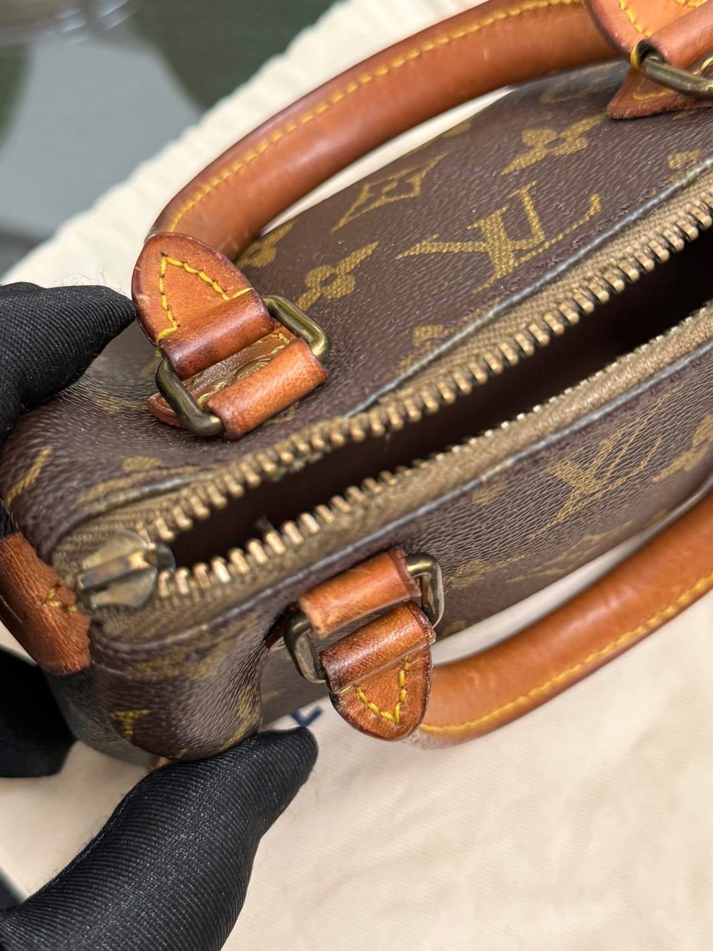 Vintage Mini Speedy - π
Circa 80βs