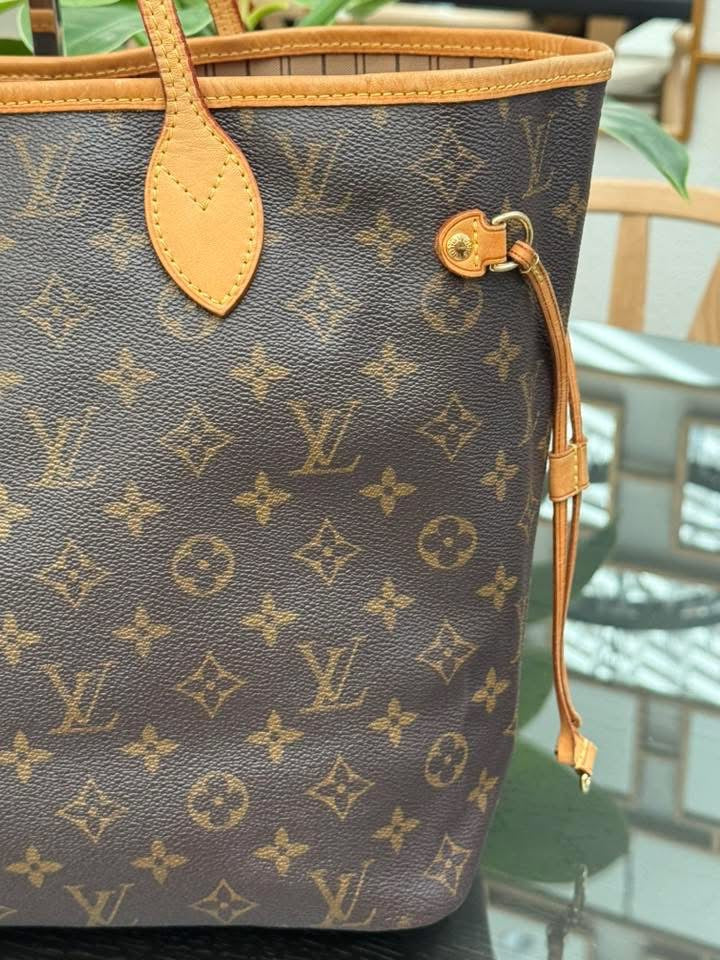 Neverfull MM with Dustbag π
Year: 2007
