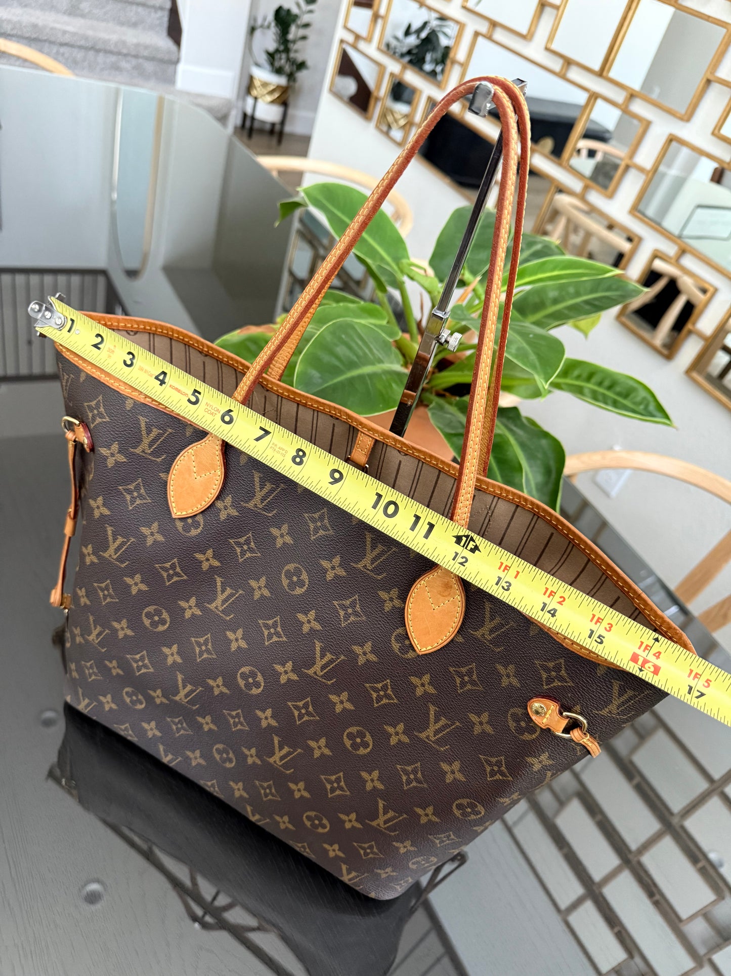Neverfull MM with Dustbag 🗓️ Year: 2008
