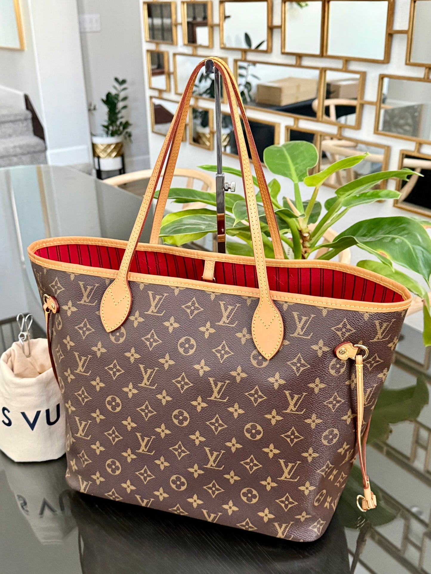 Neverfull MM in Monogram Cerise Interior with Dustbag 🗓️ Year: 2017