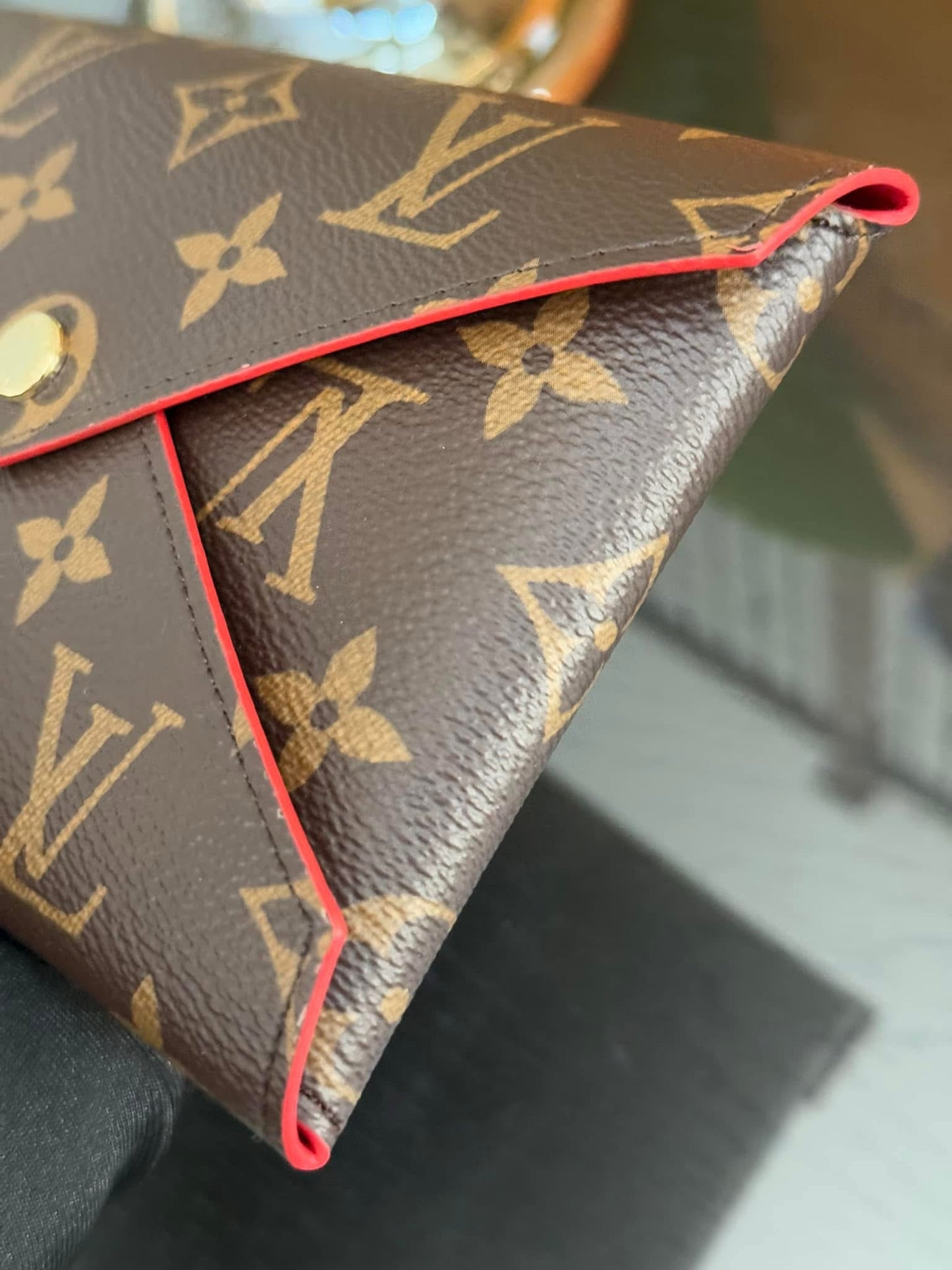 Kirigami Medium Pouch - Microchip