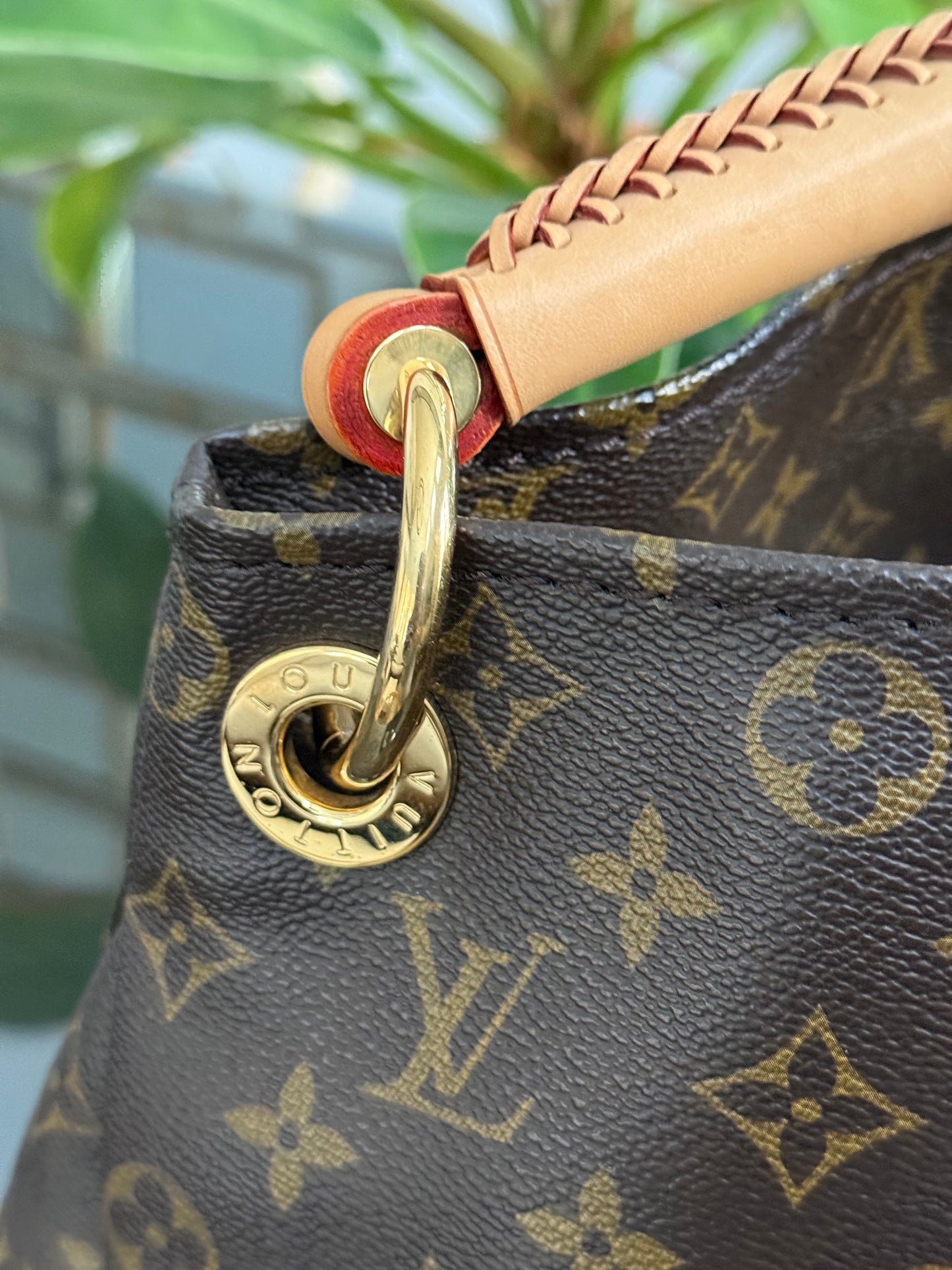 Artsy MM with Dustbag and Insert Organizer - ๐
Year: 2011