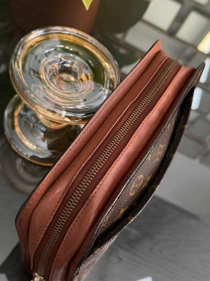 Orsay Clutch -
๐๏ธ Year: 1998