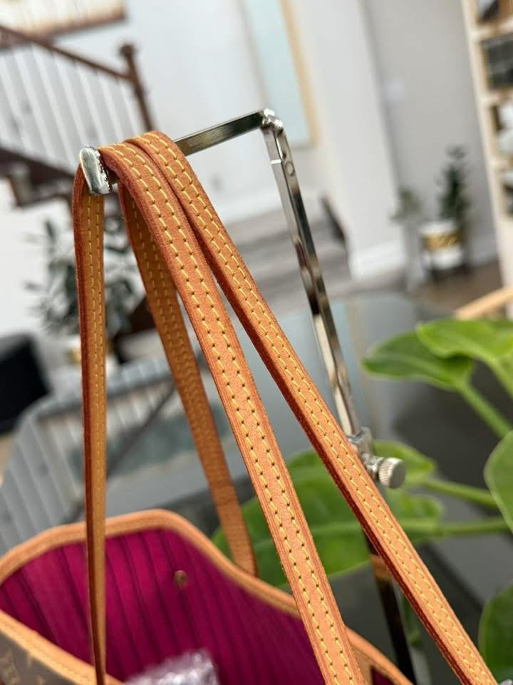 Neverfull MM Monogram in Peony with Dustbag and Insert organizer π
Year: 2020
