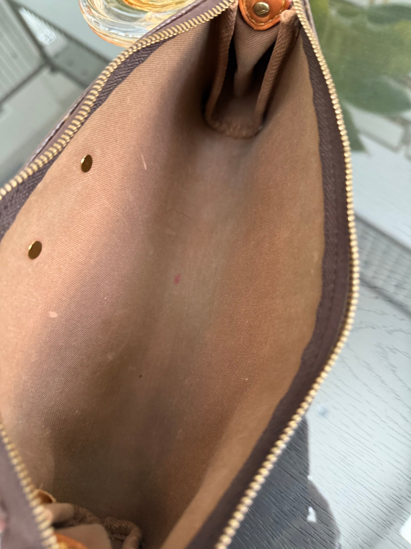 Eva Clutch with Dustbag- ๐๏ธ Year: 2015