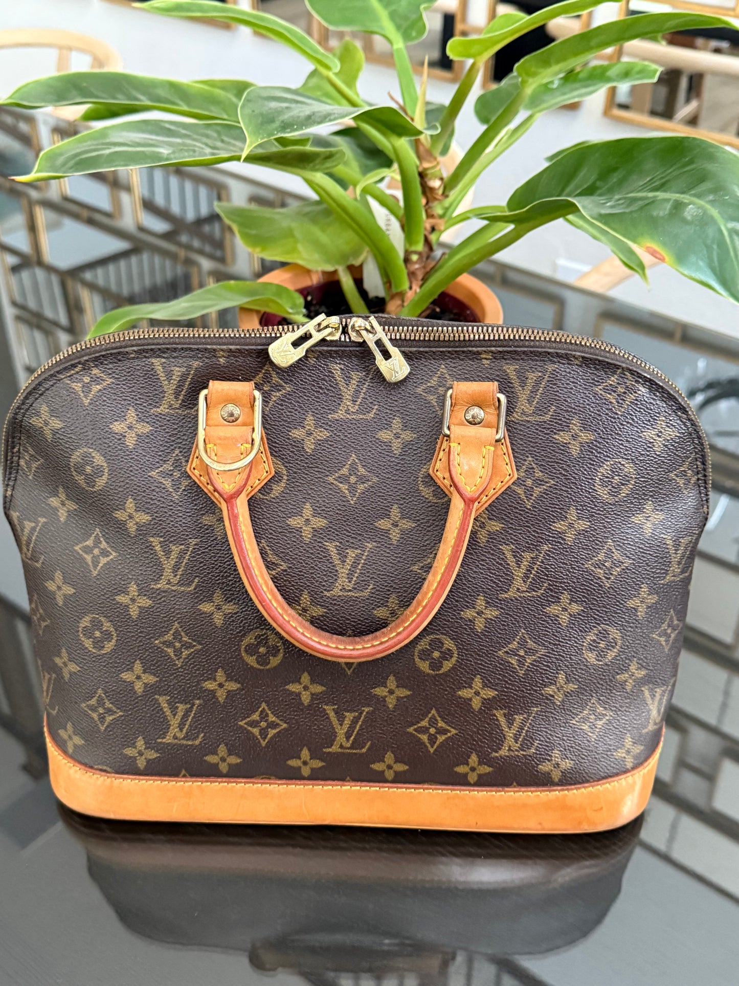 Alma PM in Monogram- 🗓️ Year: 1995