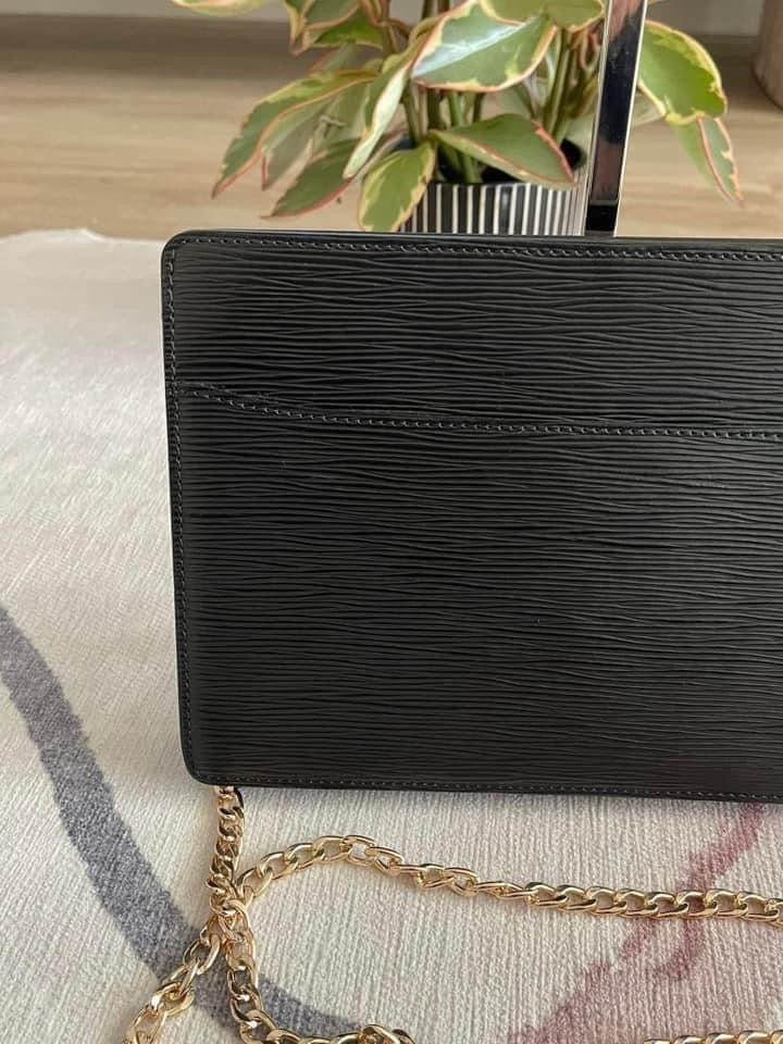 Pochette Homme Epi Converted to Crossbody -Year 1995