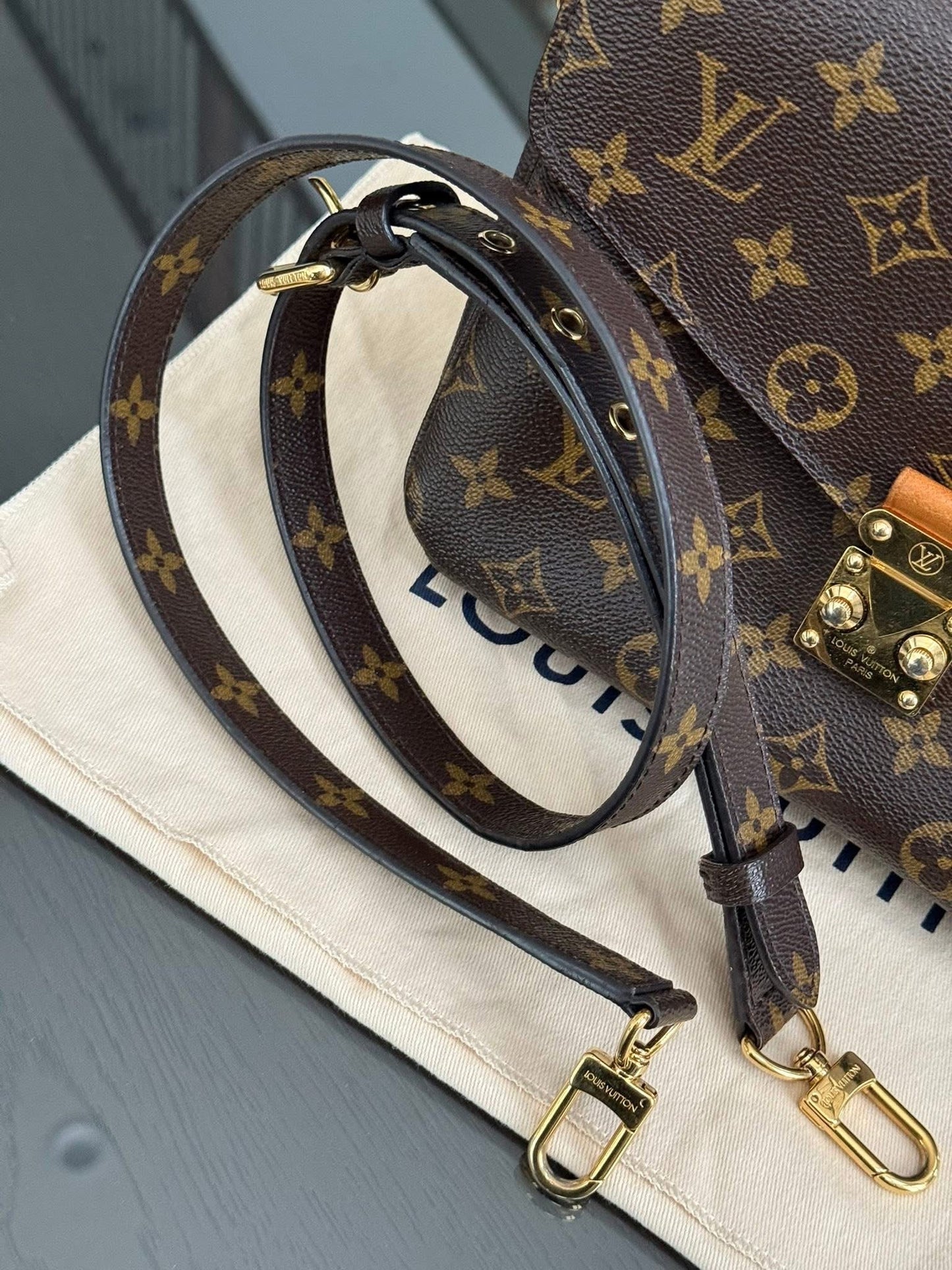 Pochette Metis in Monogram with Box, Dustbag and Paper bag -Year 2015