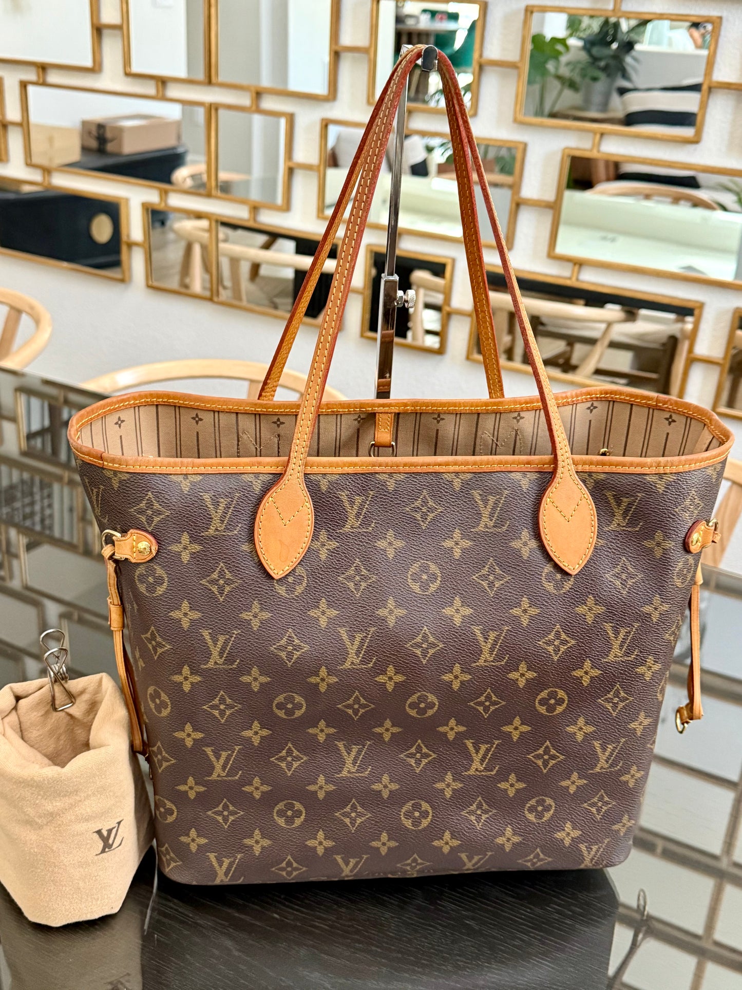 Neverfull MM with Dustbag and Insert Organizer 🗓️ Year: 2008