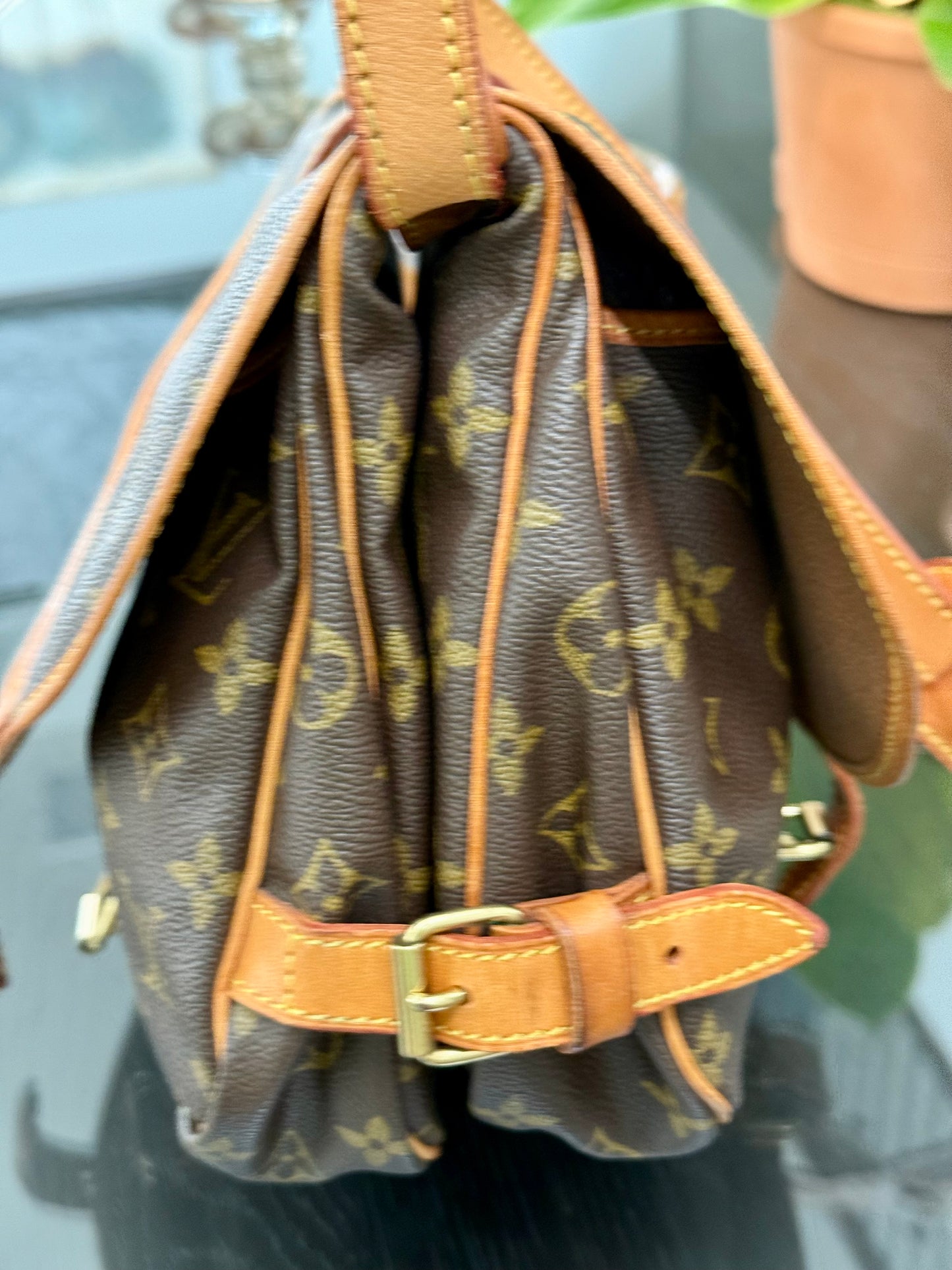 Saumur 30 Crossbody -Year: 1994