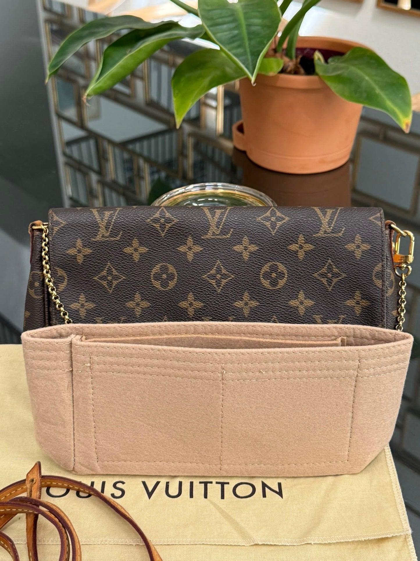 Favorite MM in Monogram with Dustbag, Box and Paper Bag -๐๏ธ Year: 2012