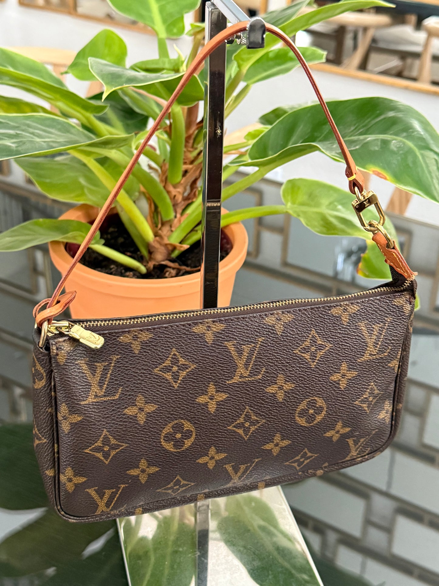 Pochette Accessories - ๐
Year: 2000
