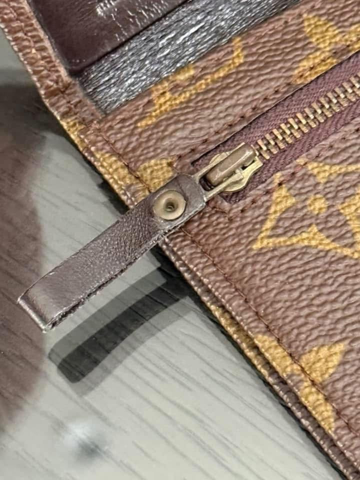 Rabat Clutch with Insert and Generic Crossbody Strap🗓️ Circa 80’s