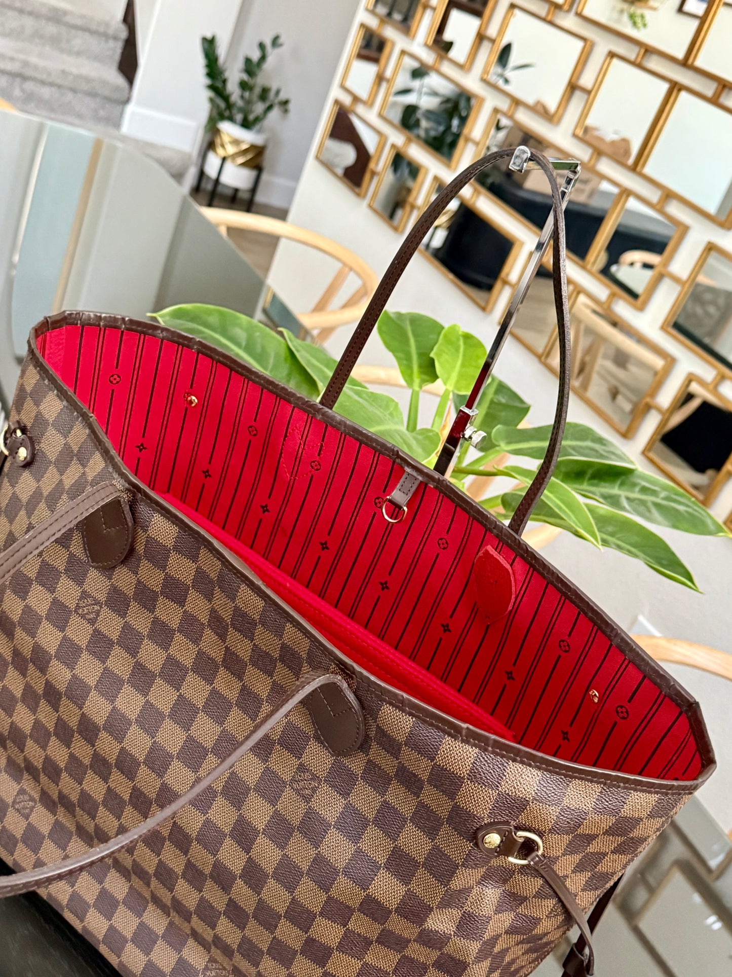 Neverfull GM in DE with Dustbag 🗓️ Year: 2009