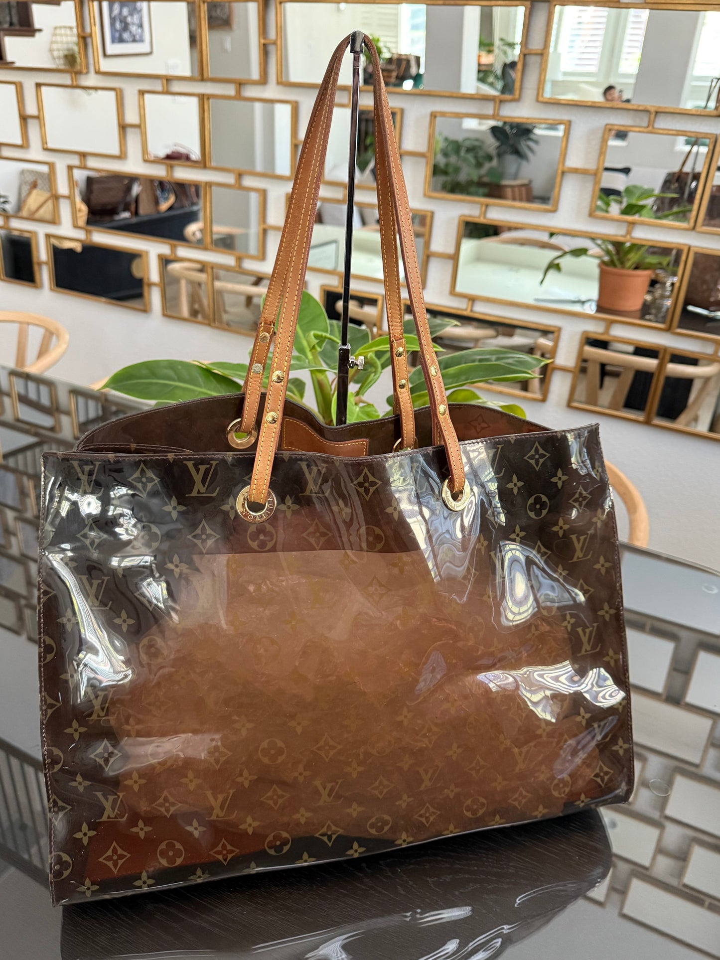 Clear Monogram Vinyl Cabas Cruise GM Tote- ๐
Year: 2000