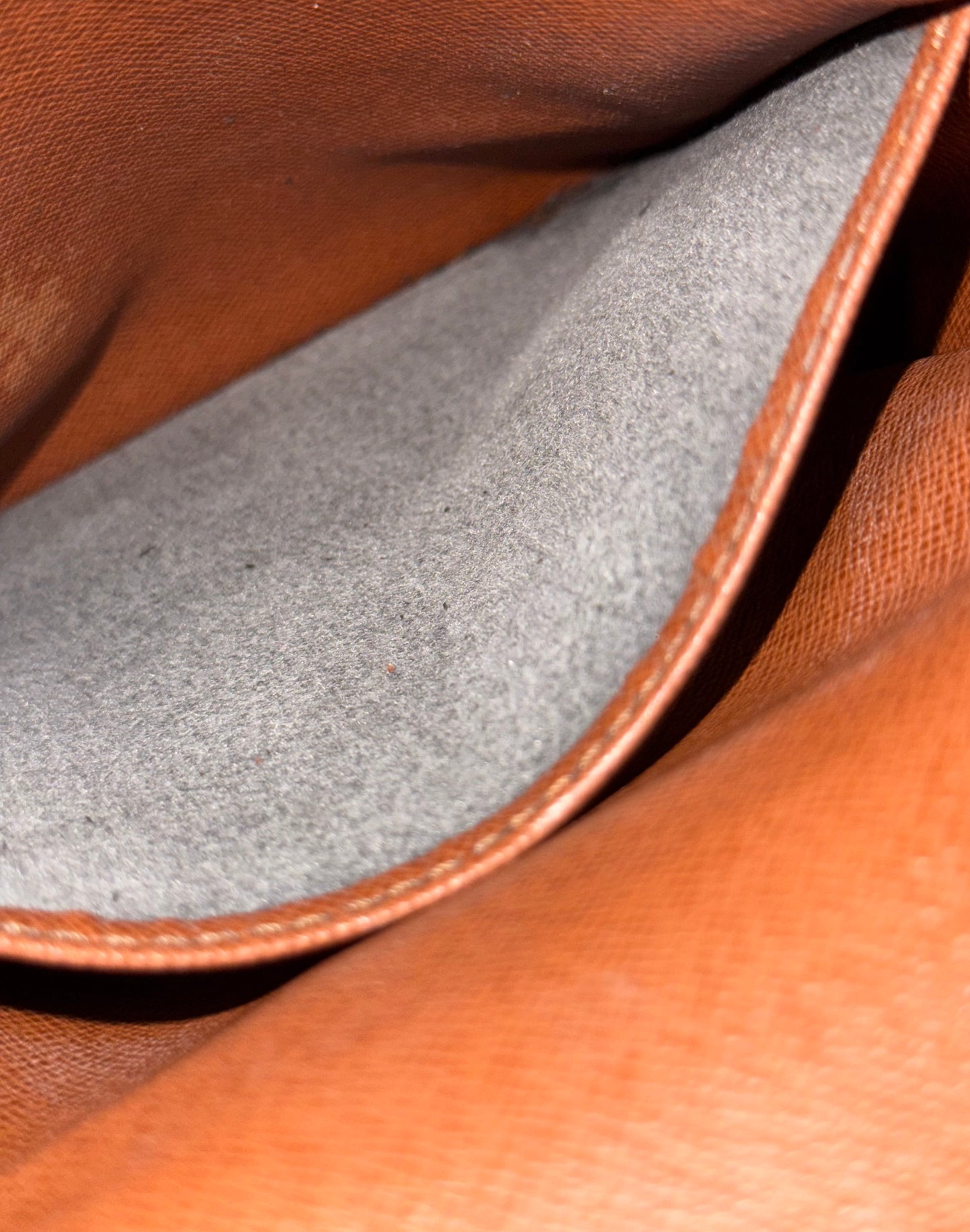 Amazon Crossbody Bag -Year: 1999