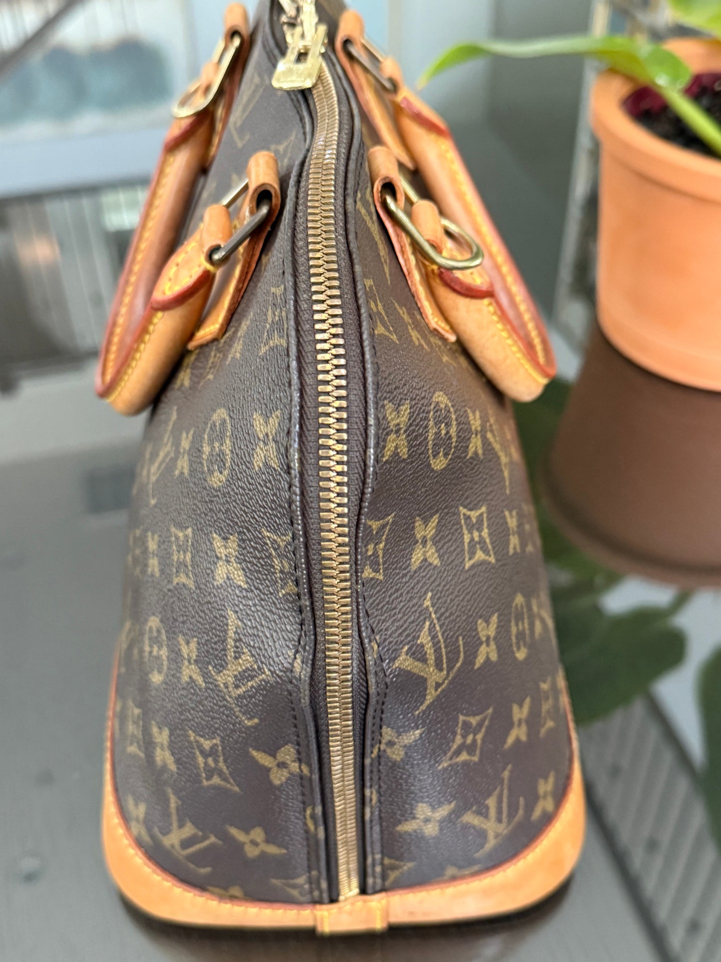 Alma PM in Monogram- 🗓️ Year: 1995