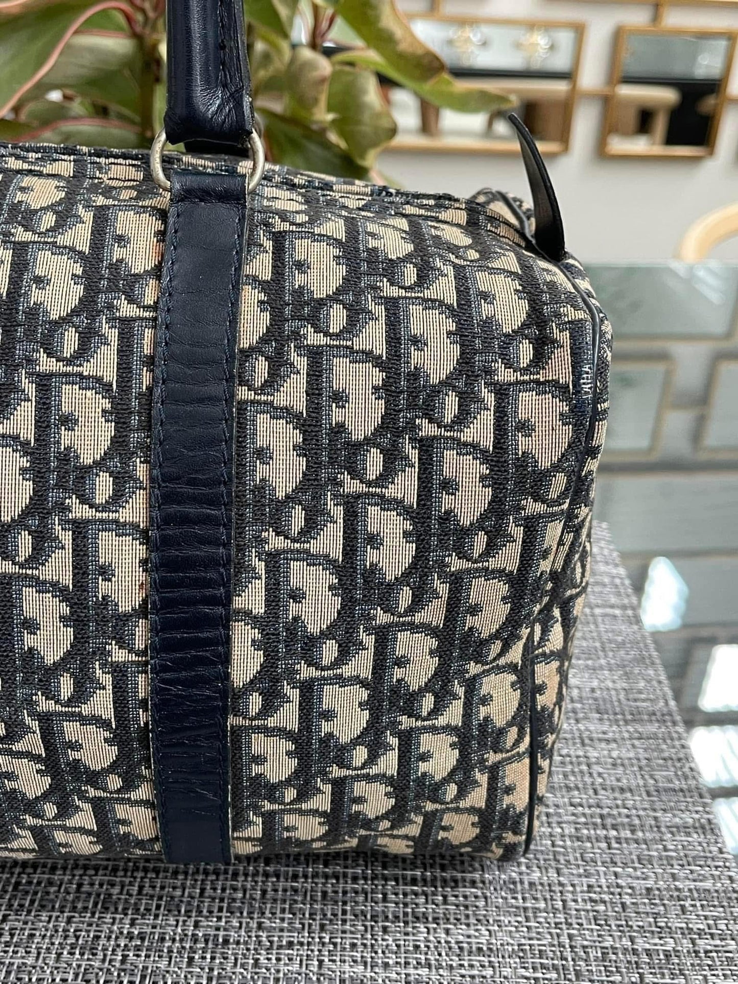 CD Trotter Vintage Boston Bag -Size: 25