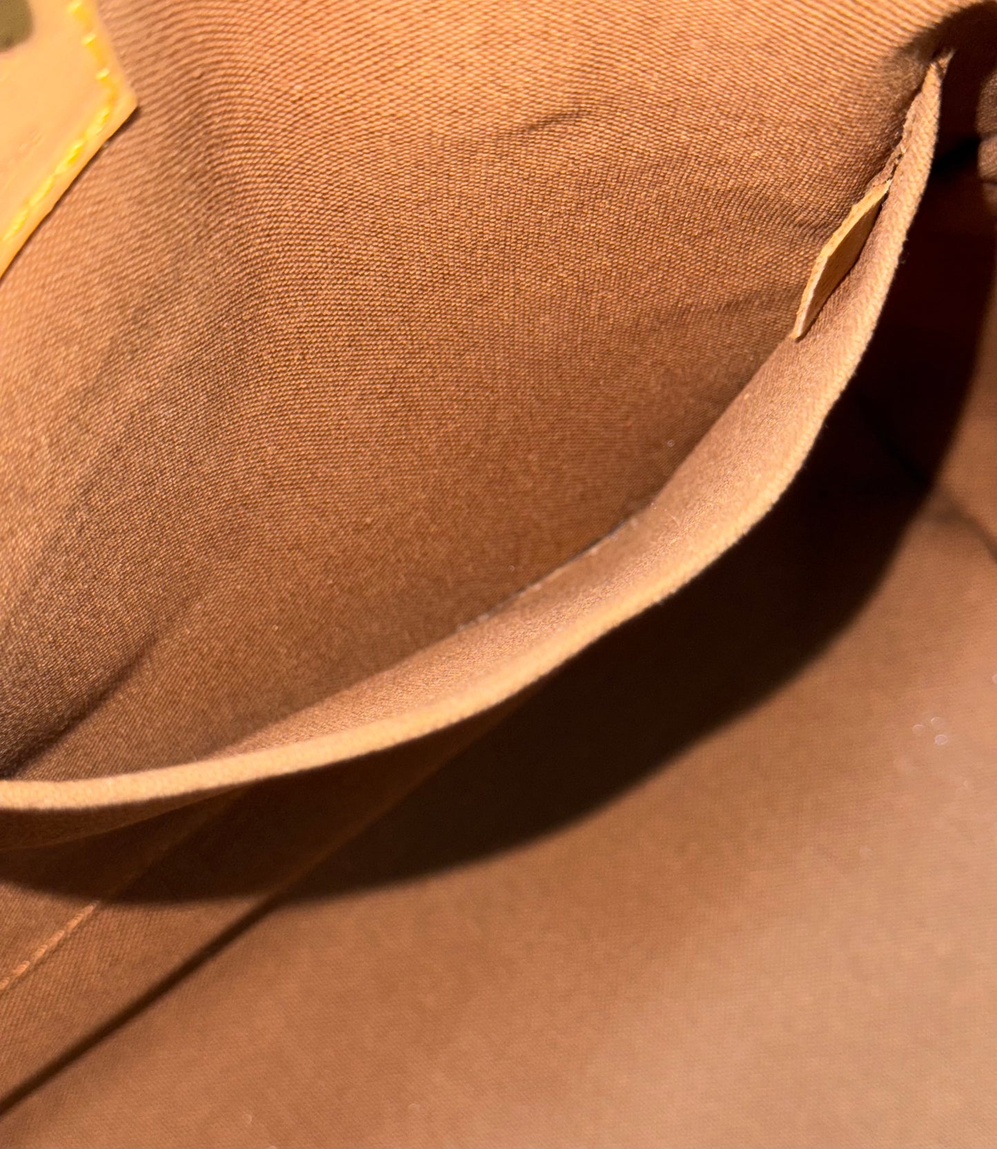 Tivoli GM with Dustbag- 🗓️ Year: 2008