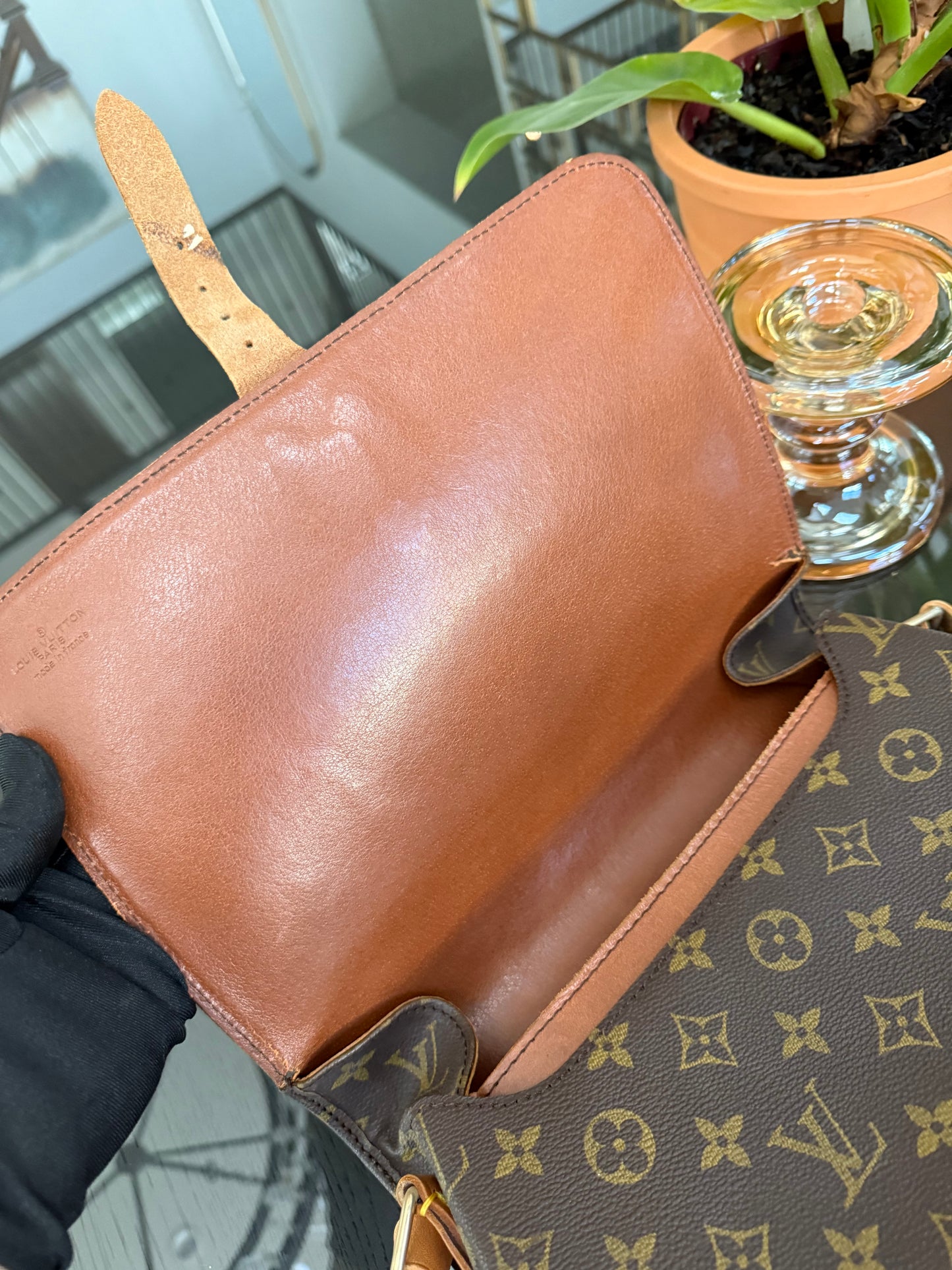 Cartouchiere GM Crossbody -🗓️ Year: 1982
