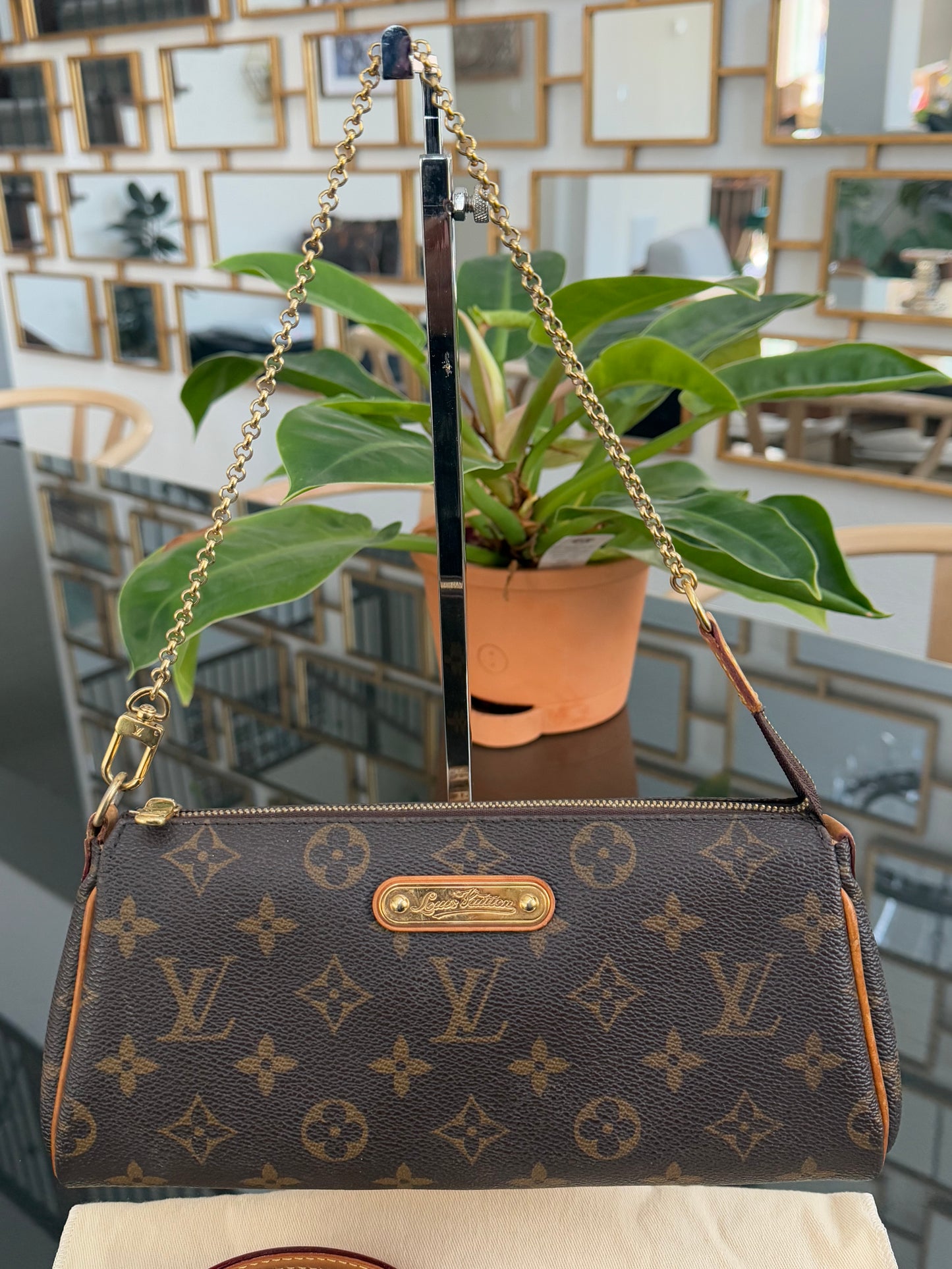 Eva Clutch with Insert Organizer and Dustbag🗓️ Year: 2011