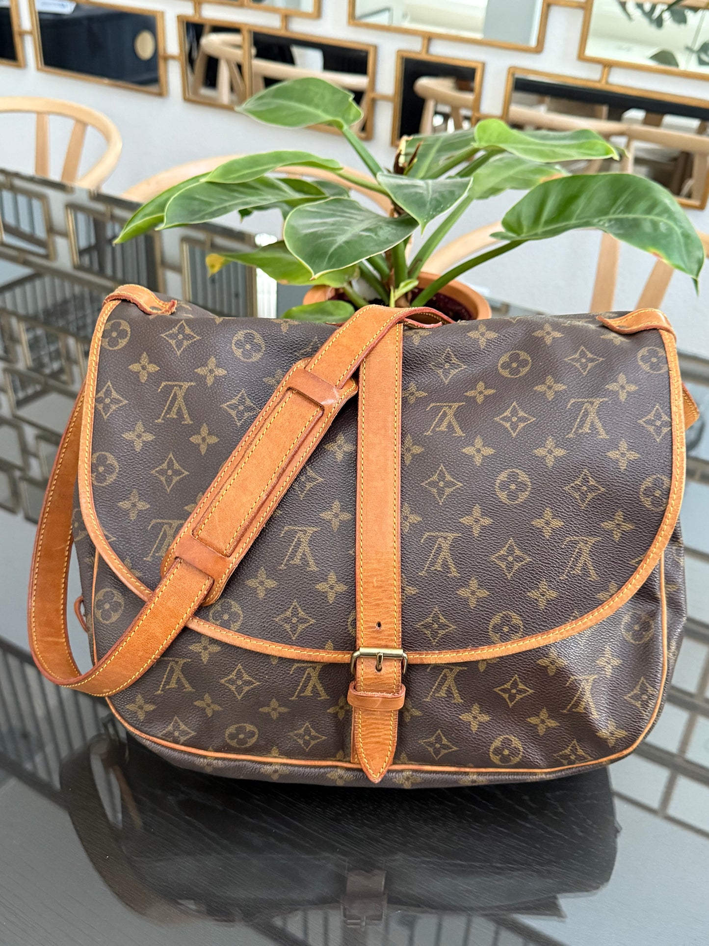 Saumur 35 Crossbody -๐๏ธ Year: 1992