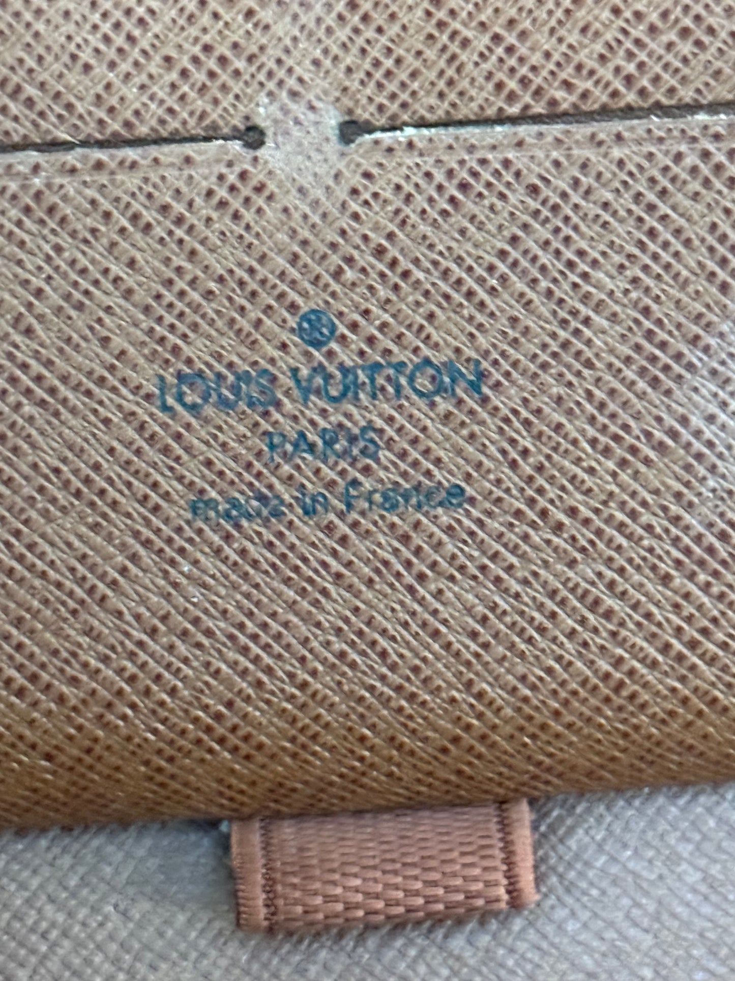 Zippy Wallet Organizer ๐
Year: 2008