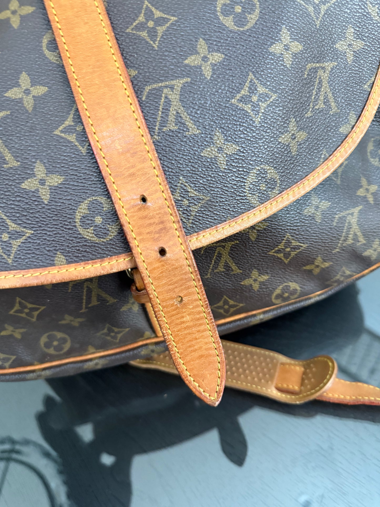 Saumur 35 Crossbody -๐๏ธ Year: 1992