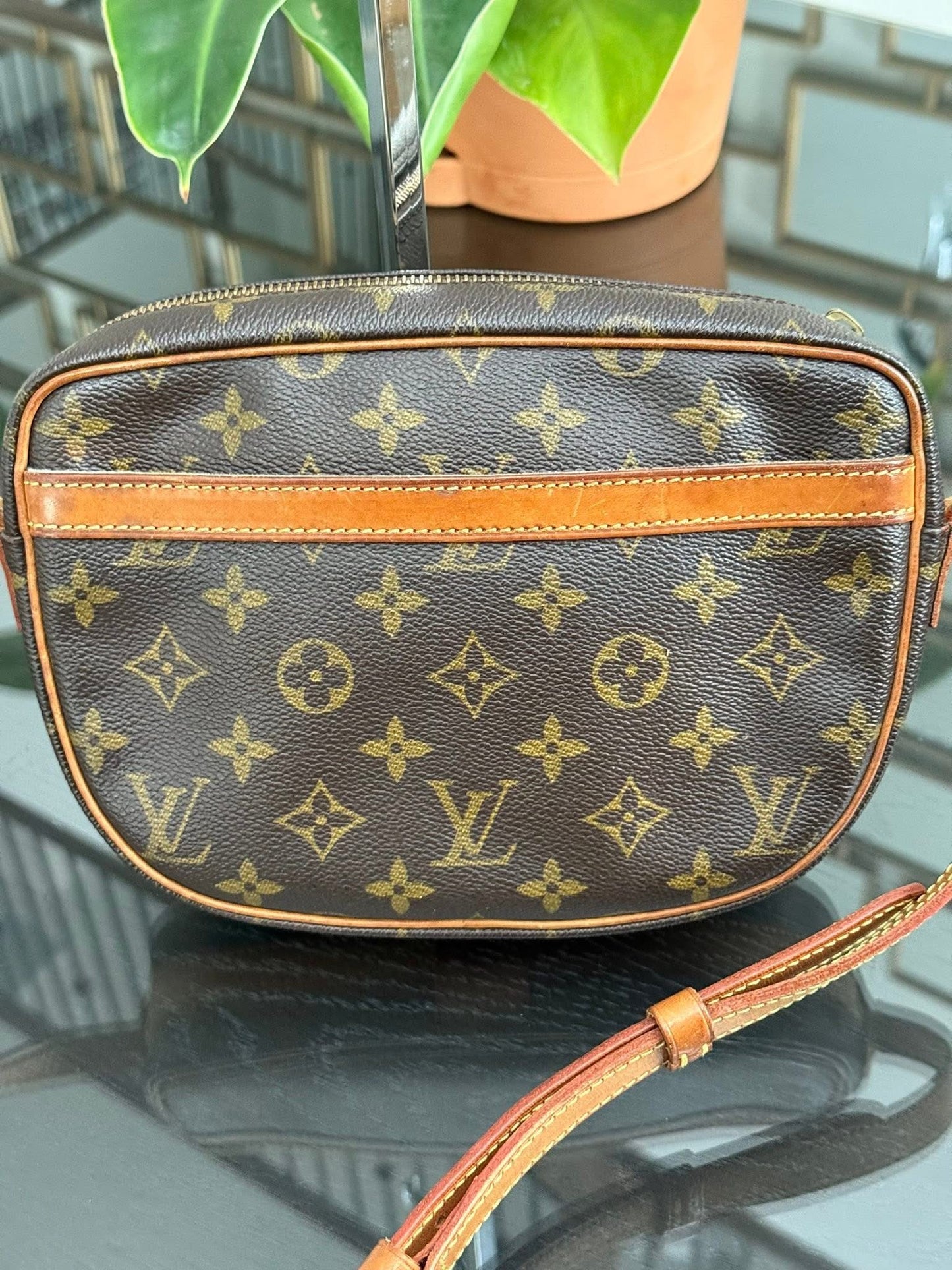 Jeaunefille PM Crossbody - π
Year: 1995