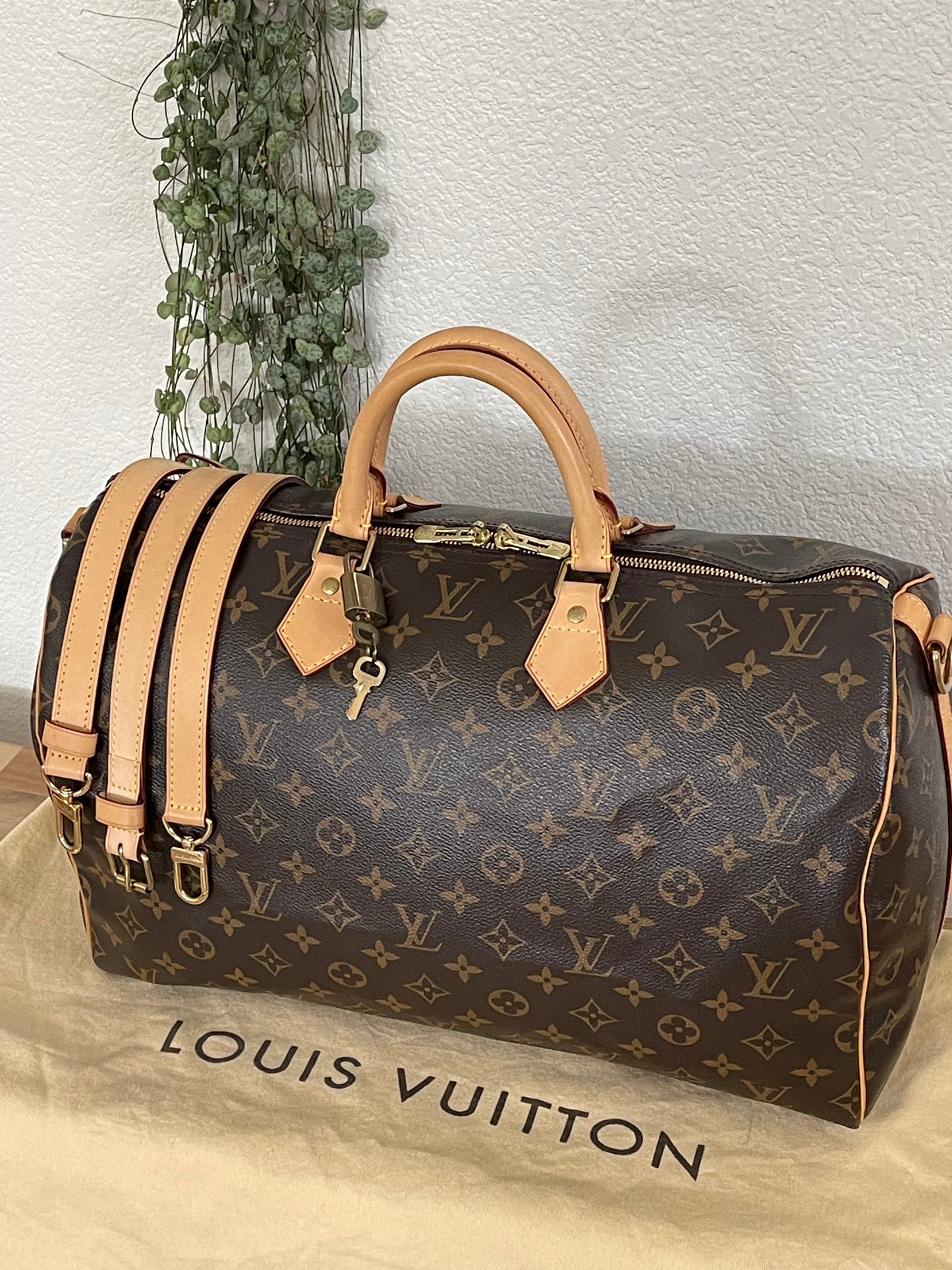 Speedy 40 Bandoulier with ๐ Lock & Keys and Dustbag -Year: 2012