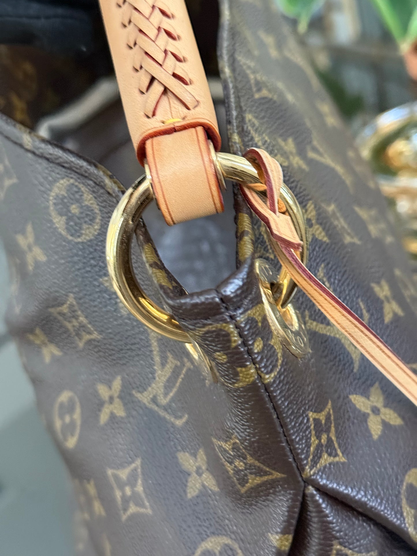Artsy MM with Dustbag and Insert Organizer - ๐
Year: 2011