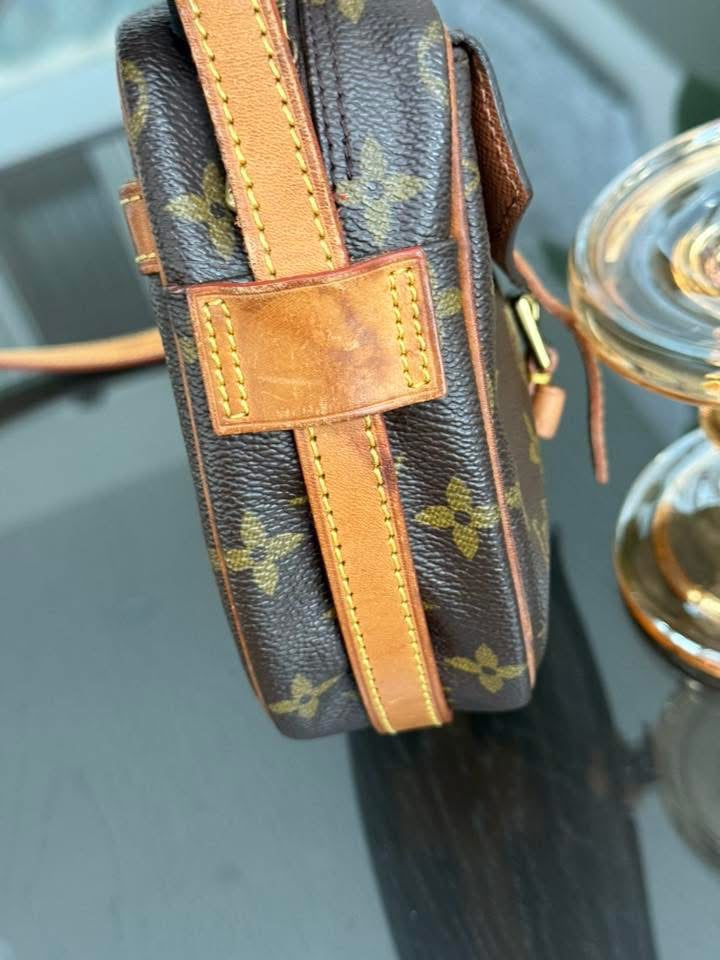 Jeaunefille PM Crossbody - π
Year: 1995