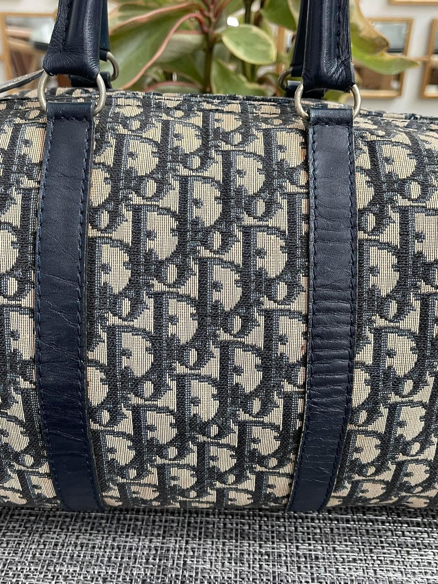 CD Trotter Vintage Boston Bag -Size: 25
