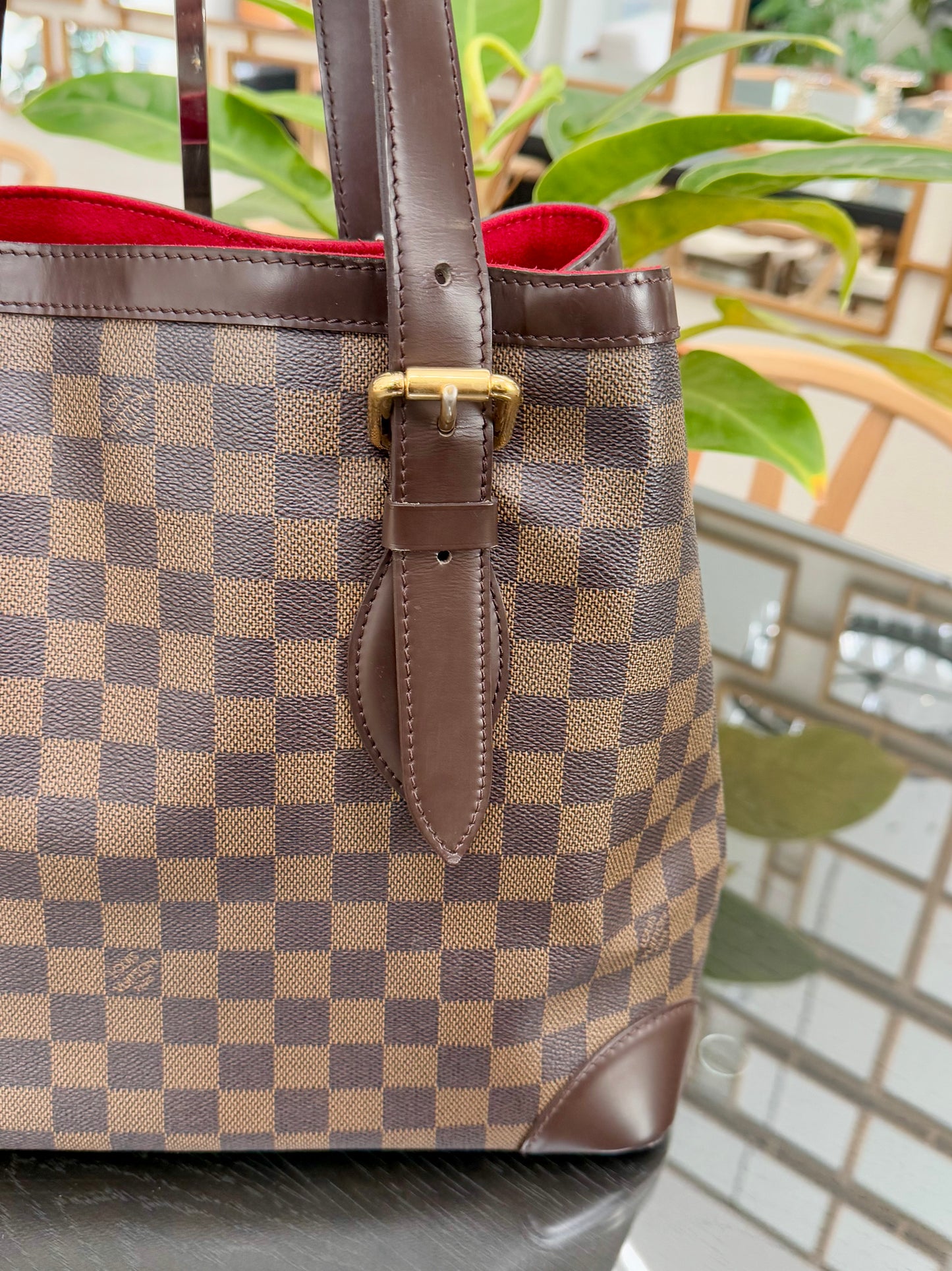 Hampstead MM DE with Insert Organizer and Paper bag
๐๏ธ Year: 2003