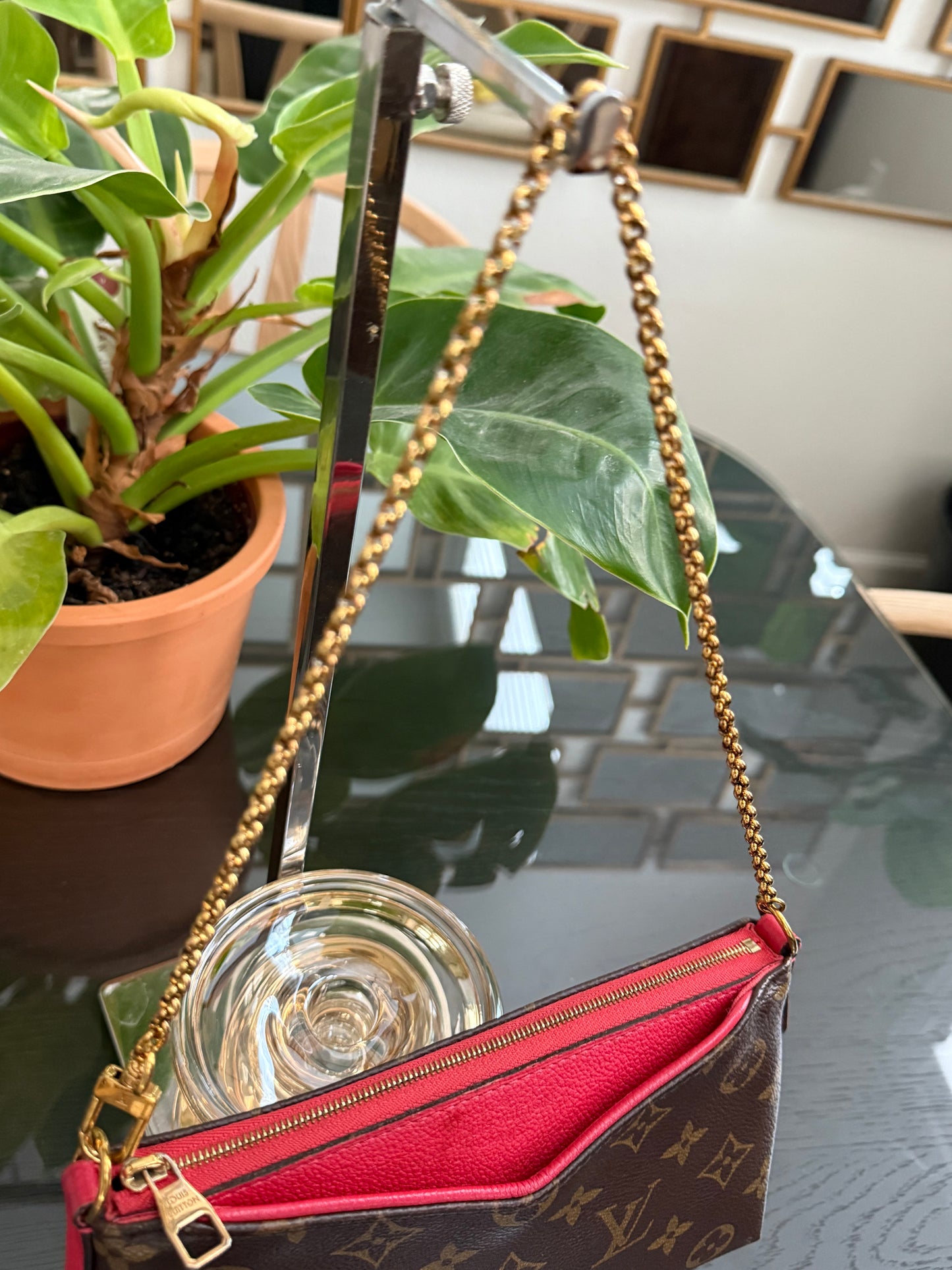 Pallas Clutch w/ Box and Dustbag - ๐๏ธ Year: 2016