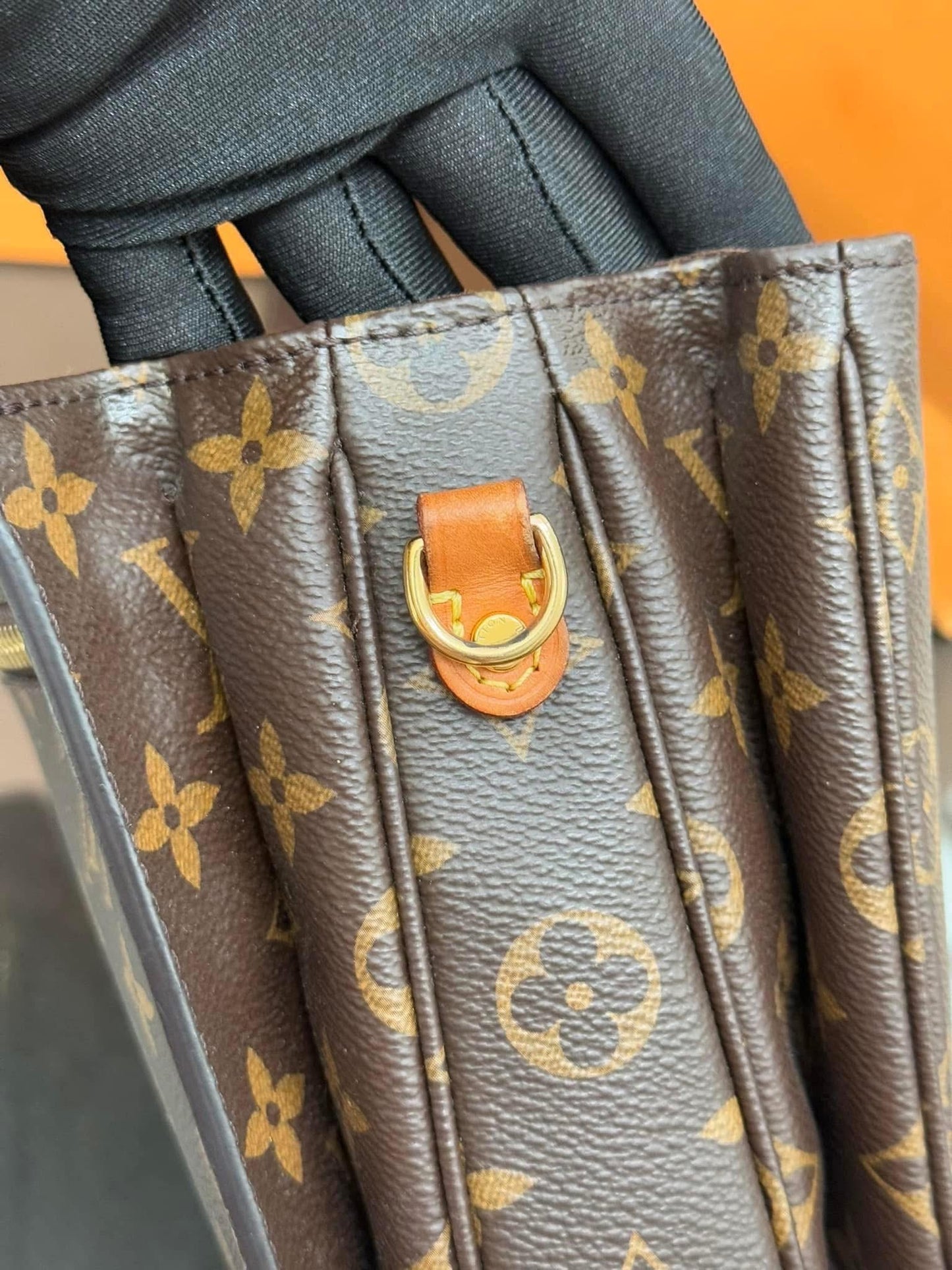 Pochette Metis with Box, Dustbag and Paper bag -Microchip & Authenticed
