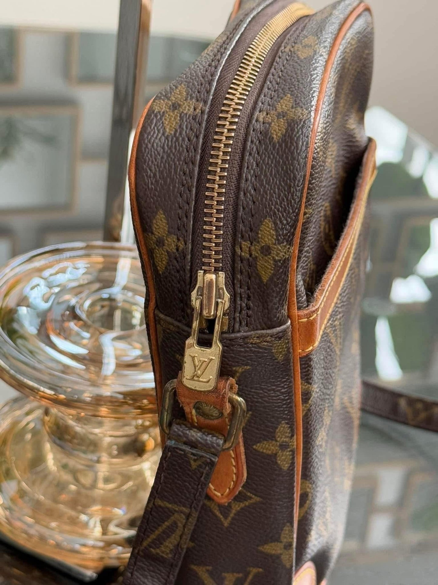 Danube PM Crossbody Bag -๐๏ธ Year: 1989