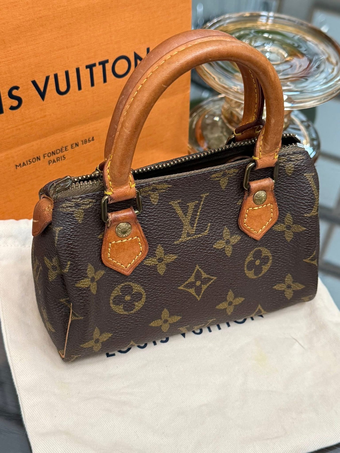Vintage Mini Speedy - π
Circa 80βs