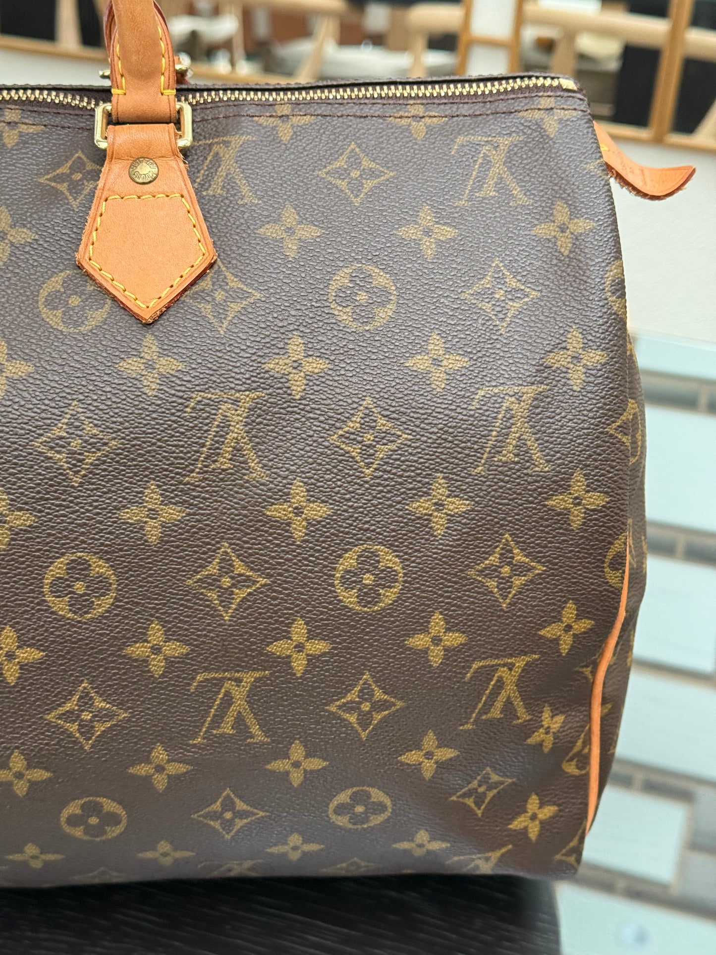 Speedy 40 with Dustbag- π
Year: 2000