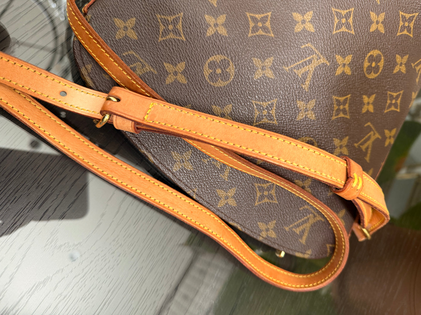 Drouot Crossbody
π
Year: 1996