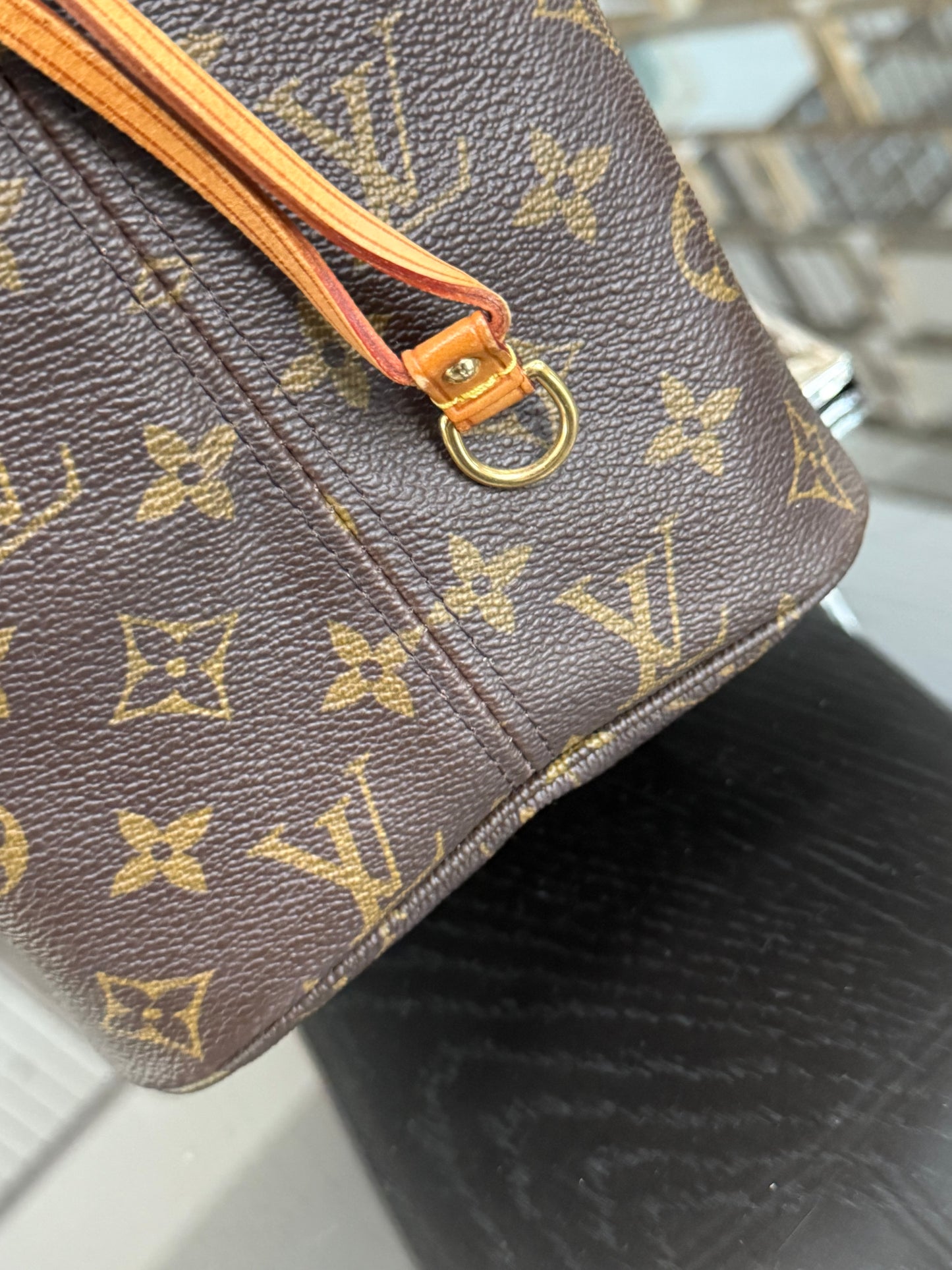 Neverfull MM with Dustbag and Insert Organizer 🗓️ Year: 2008