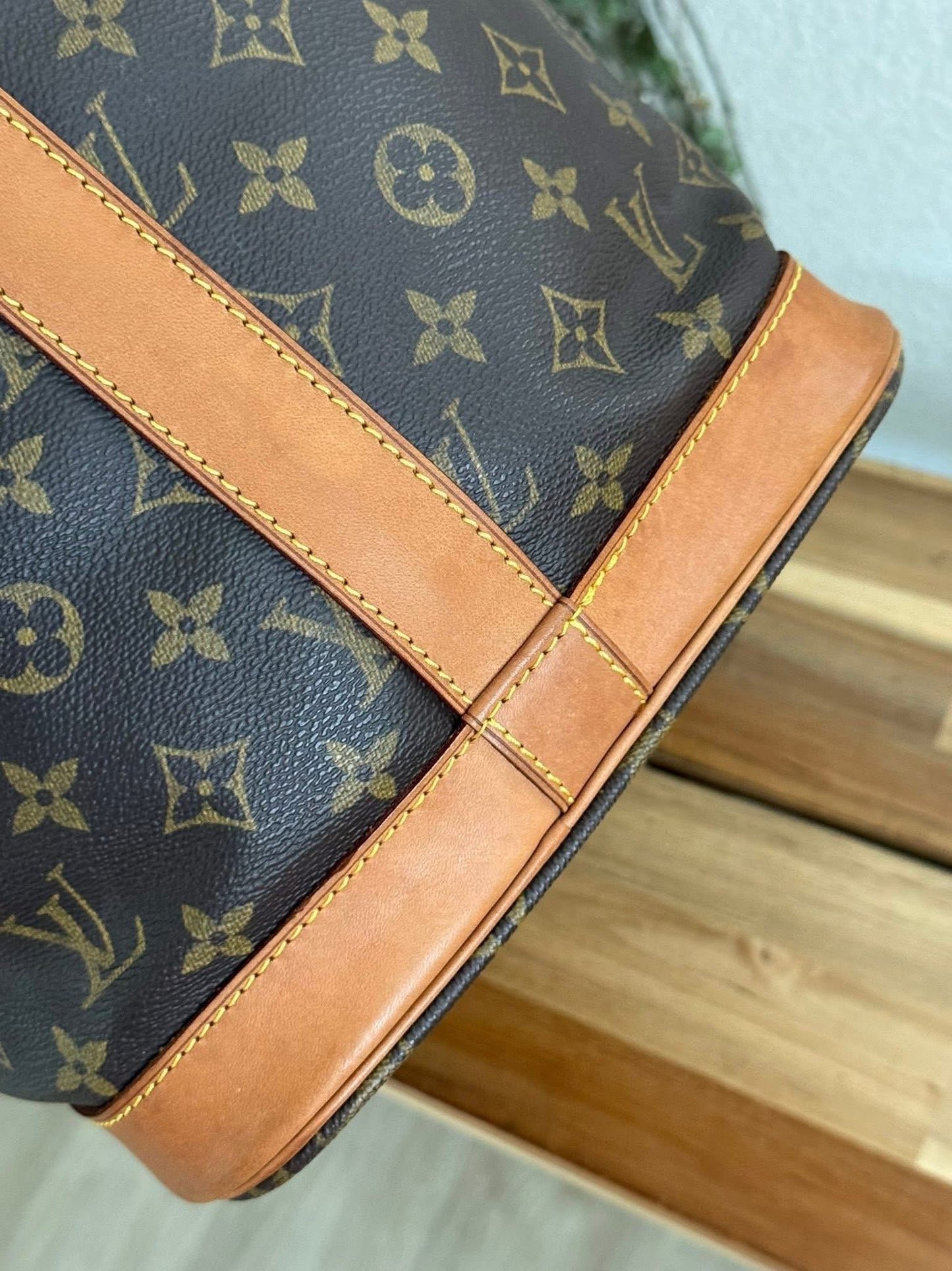 Cruiser 45 with Luggage tag and poignet -ποΈ Year: 2001