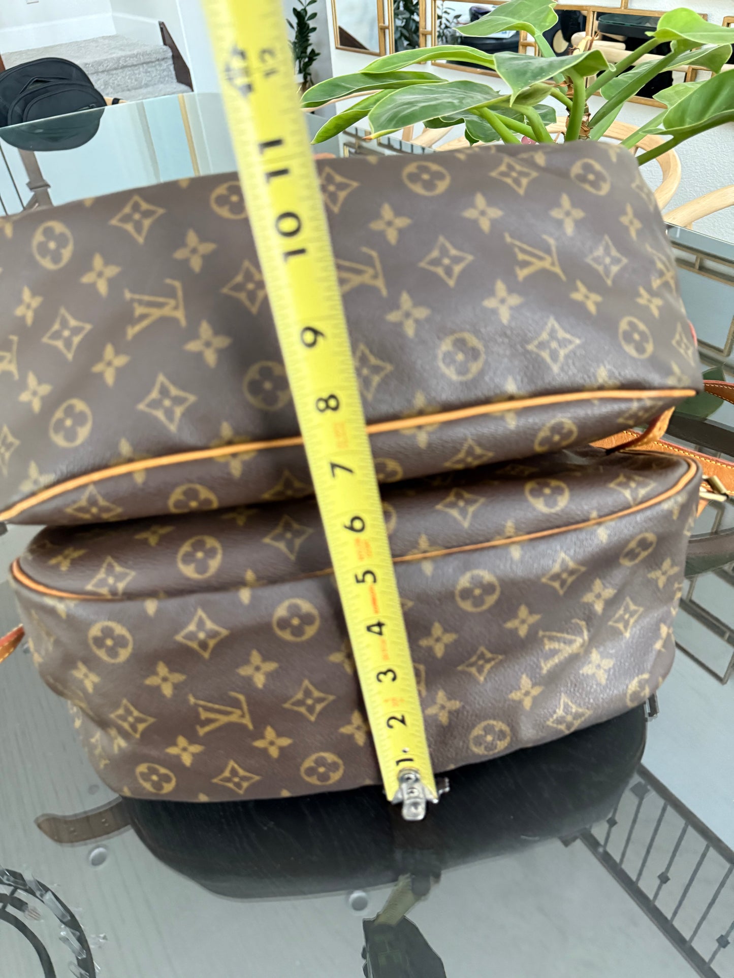 Saumur 35 Crossbody -๐๏ธ Year: 1992