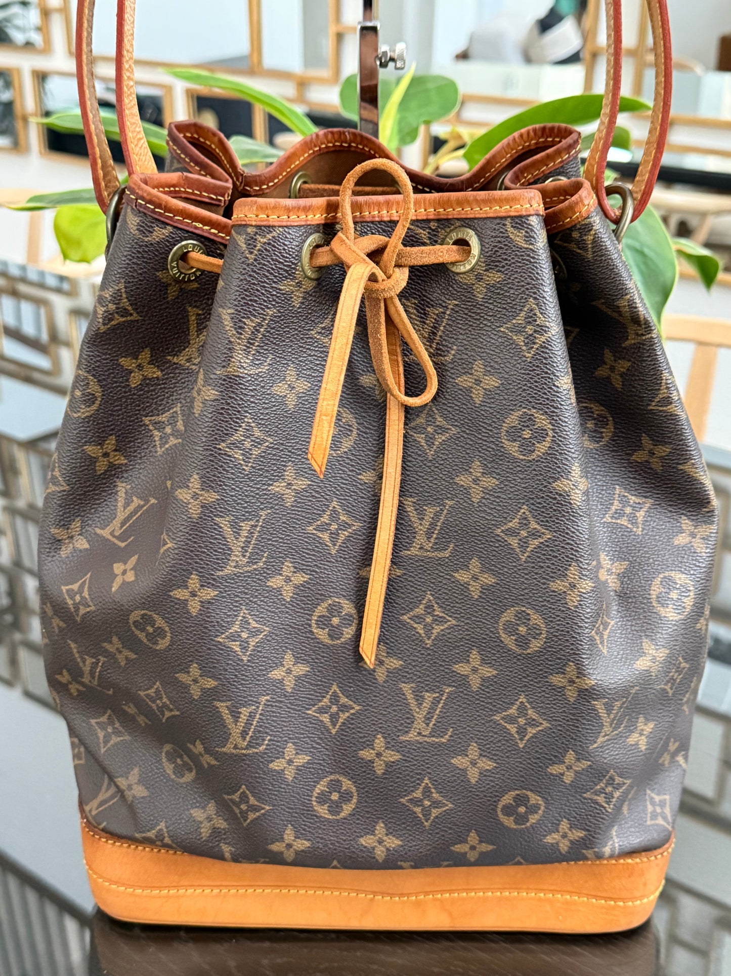 Noe GM in Monogram -๐๏ธ Year 1989